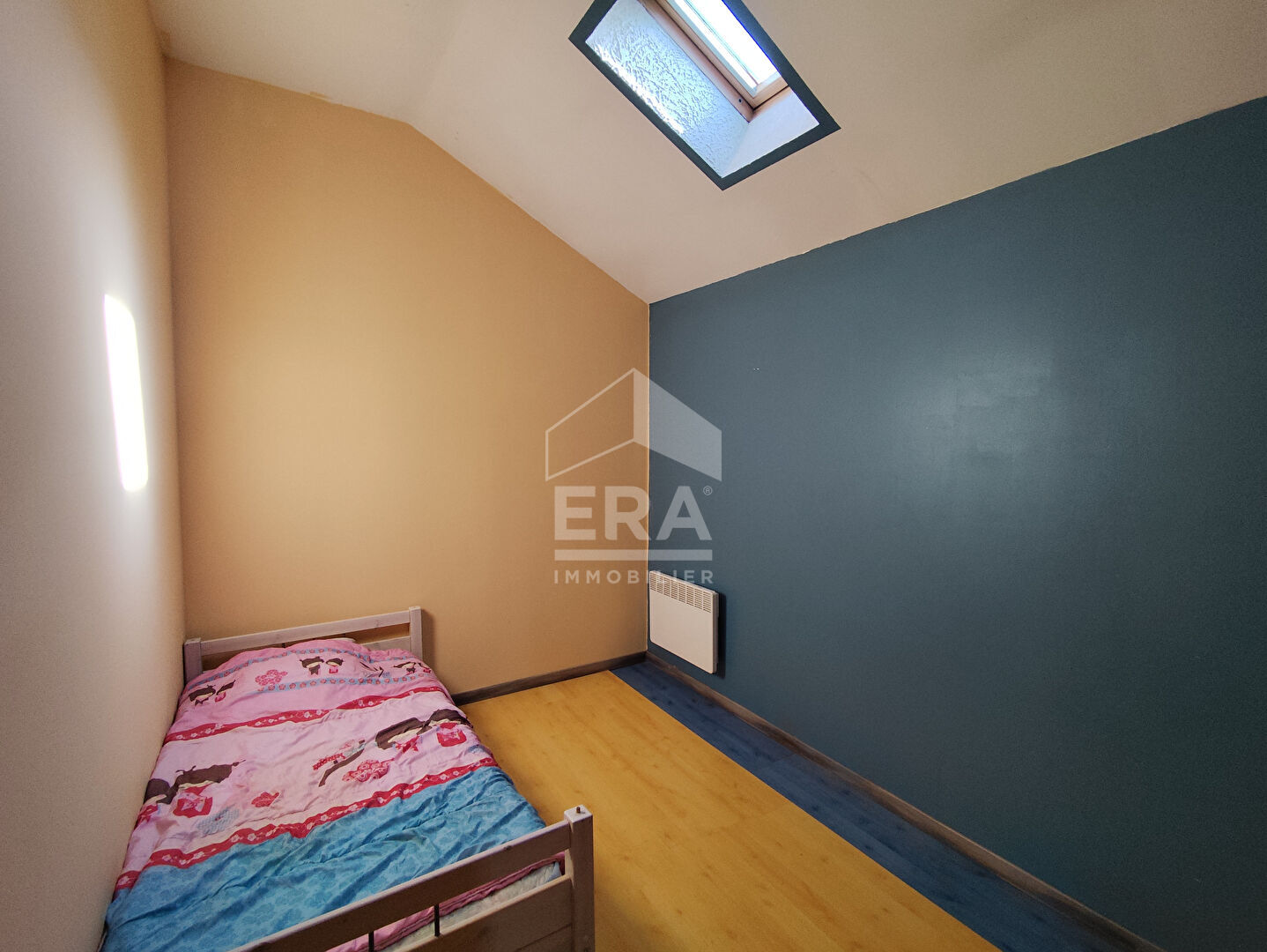 Photo 11 — ERA - BUY AND SELL