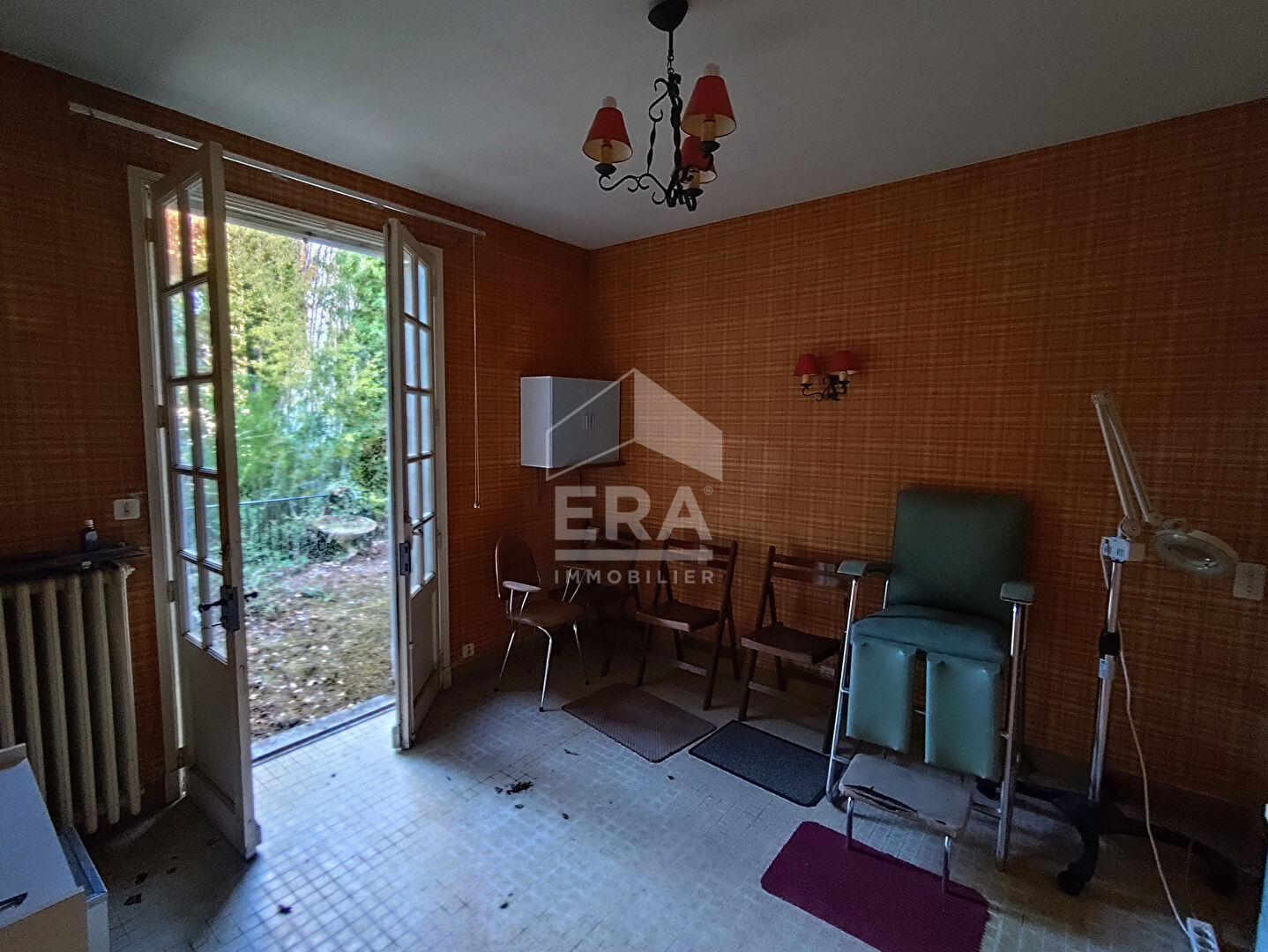 Photo 6 — ERA - BUY AND SELL