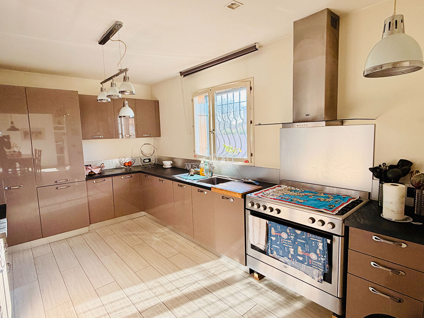 Photo 6 — AJUSTE IMMOBILIER