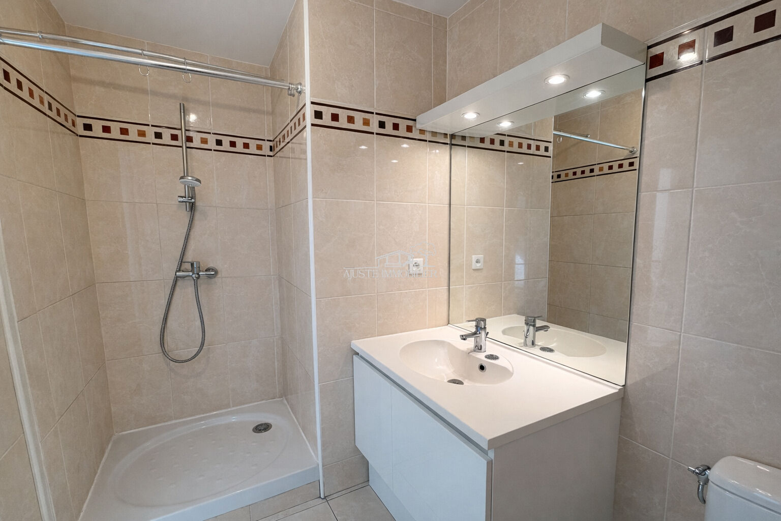 Photo 8 — AJUSTE IMMOBILIER