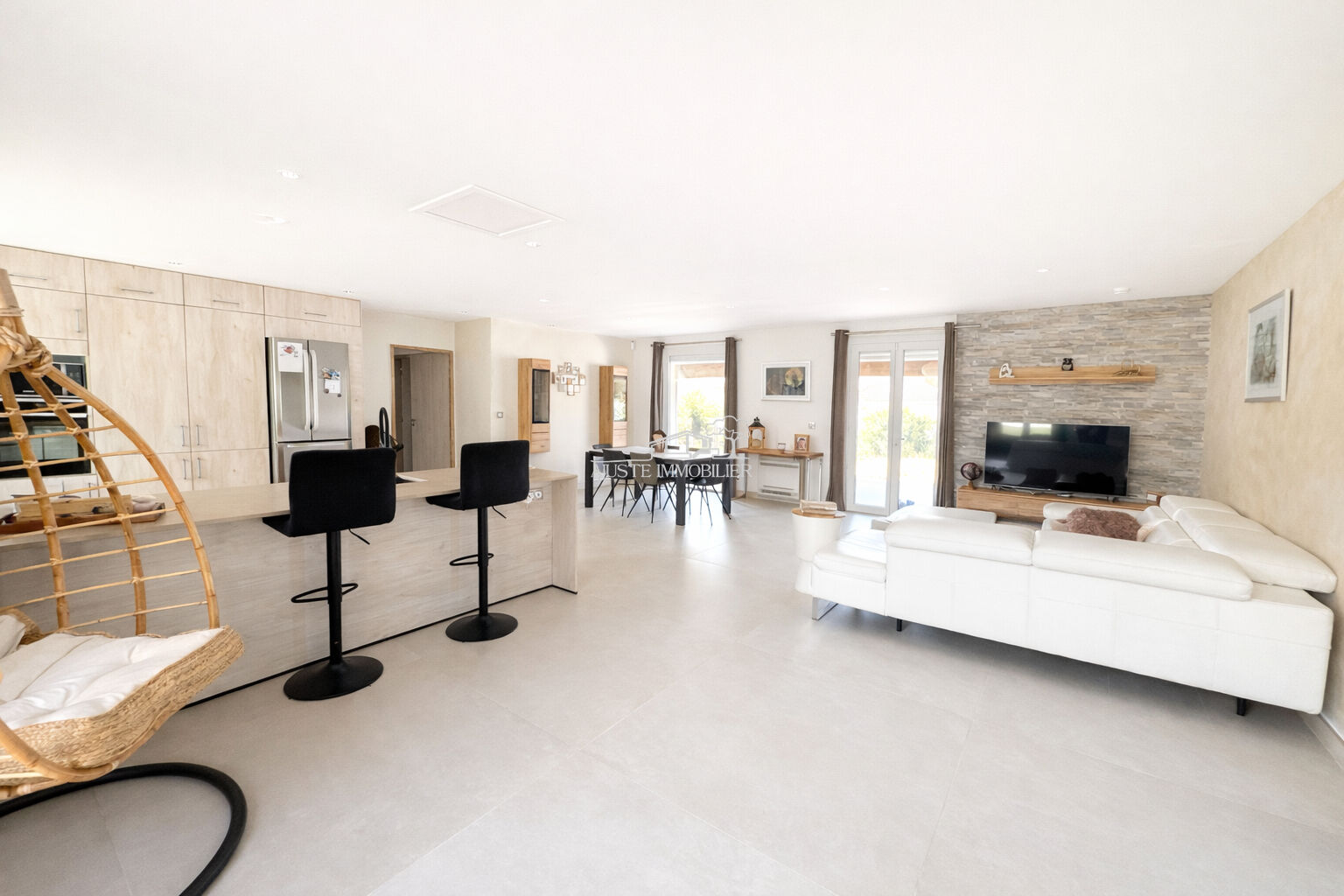 Photo 2 — AJUSTE IMMOBILIER