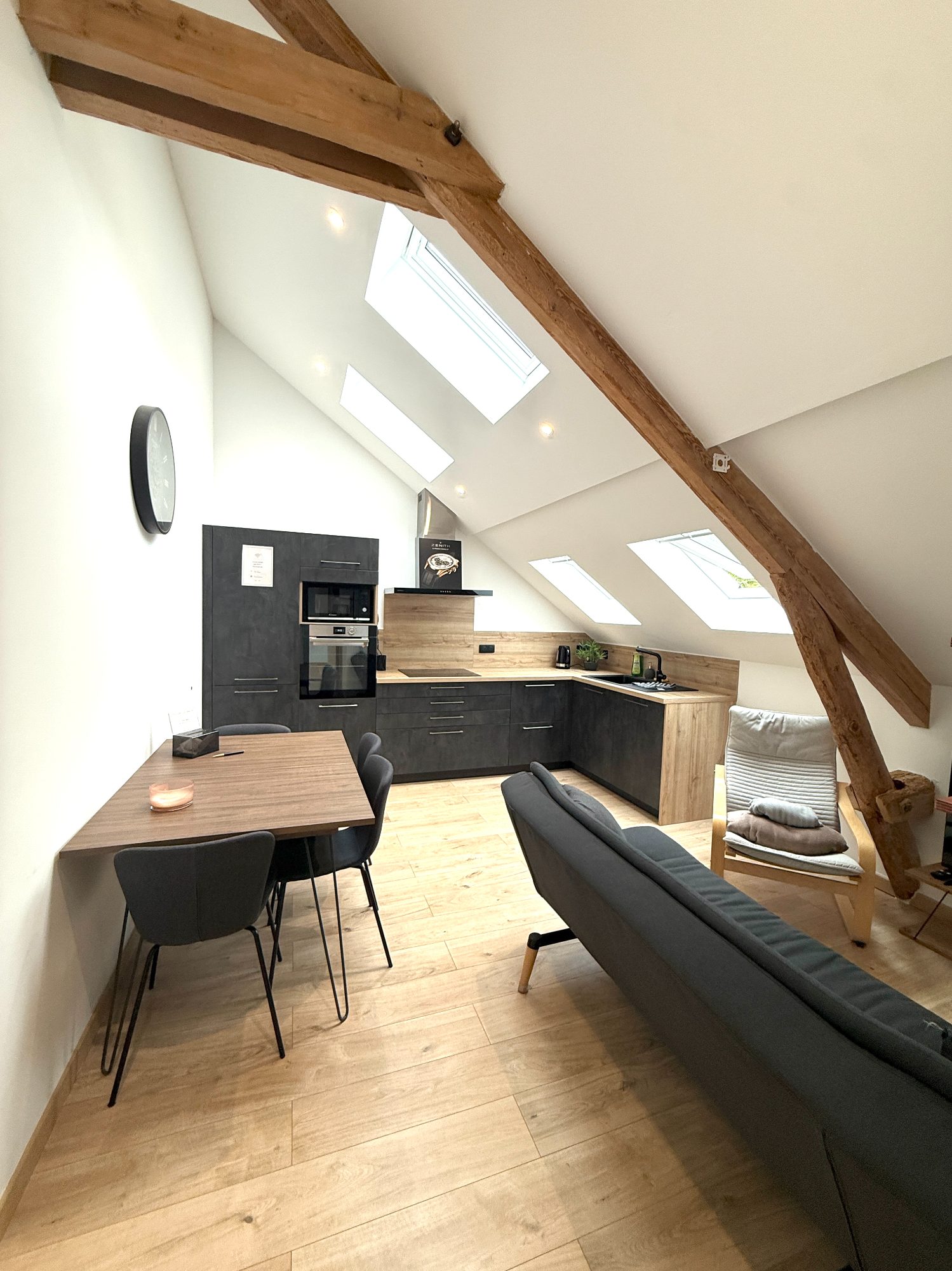 Photo 8 — AGENCE D'EXPERTS