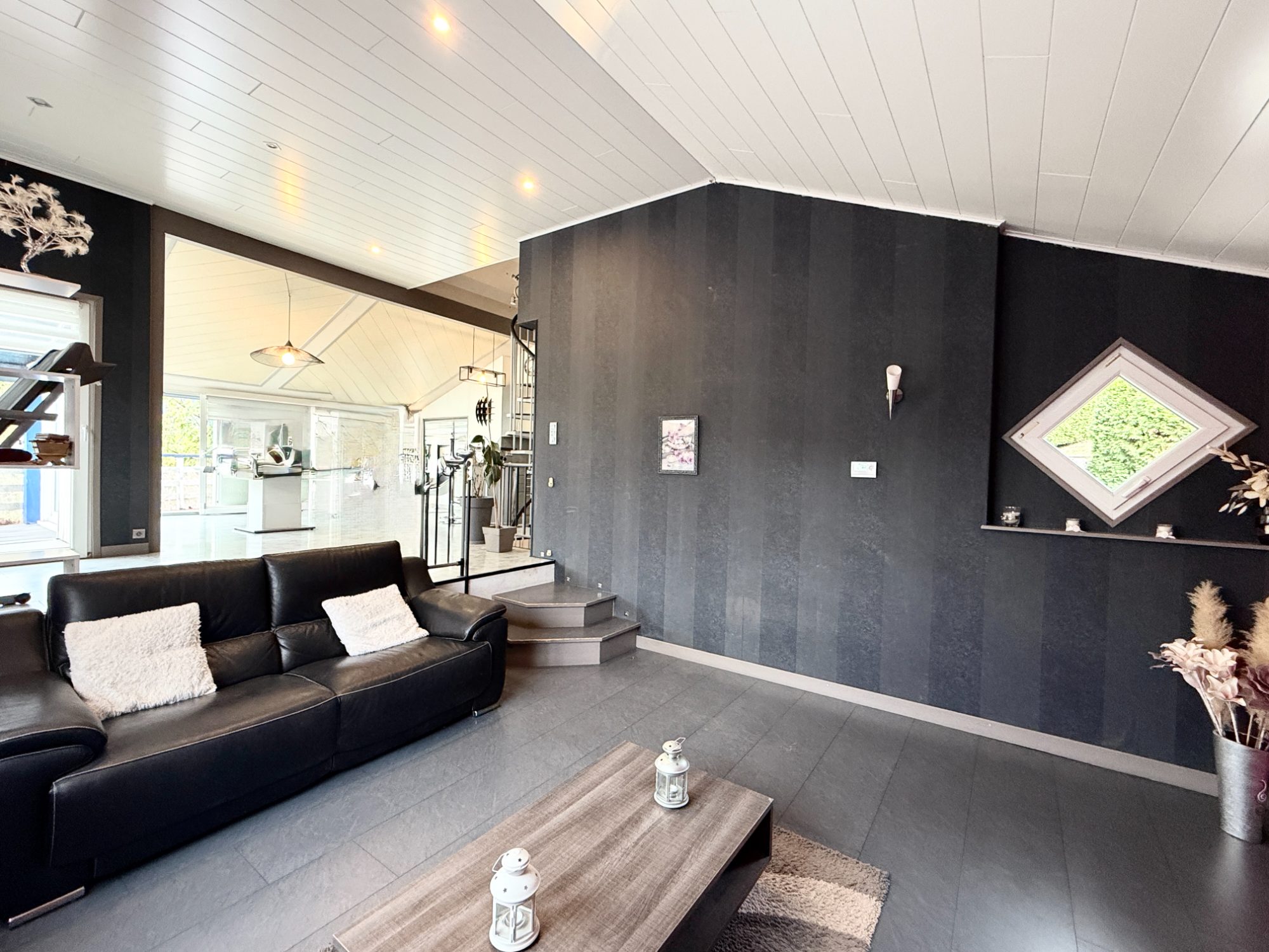 Photo 6 — AGENCE D'EXPERTS