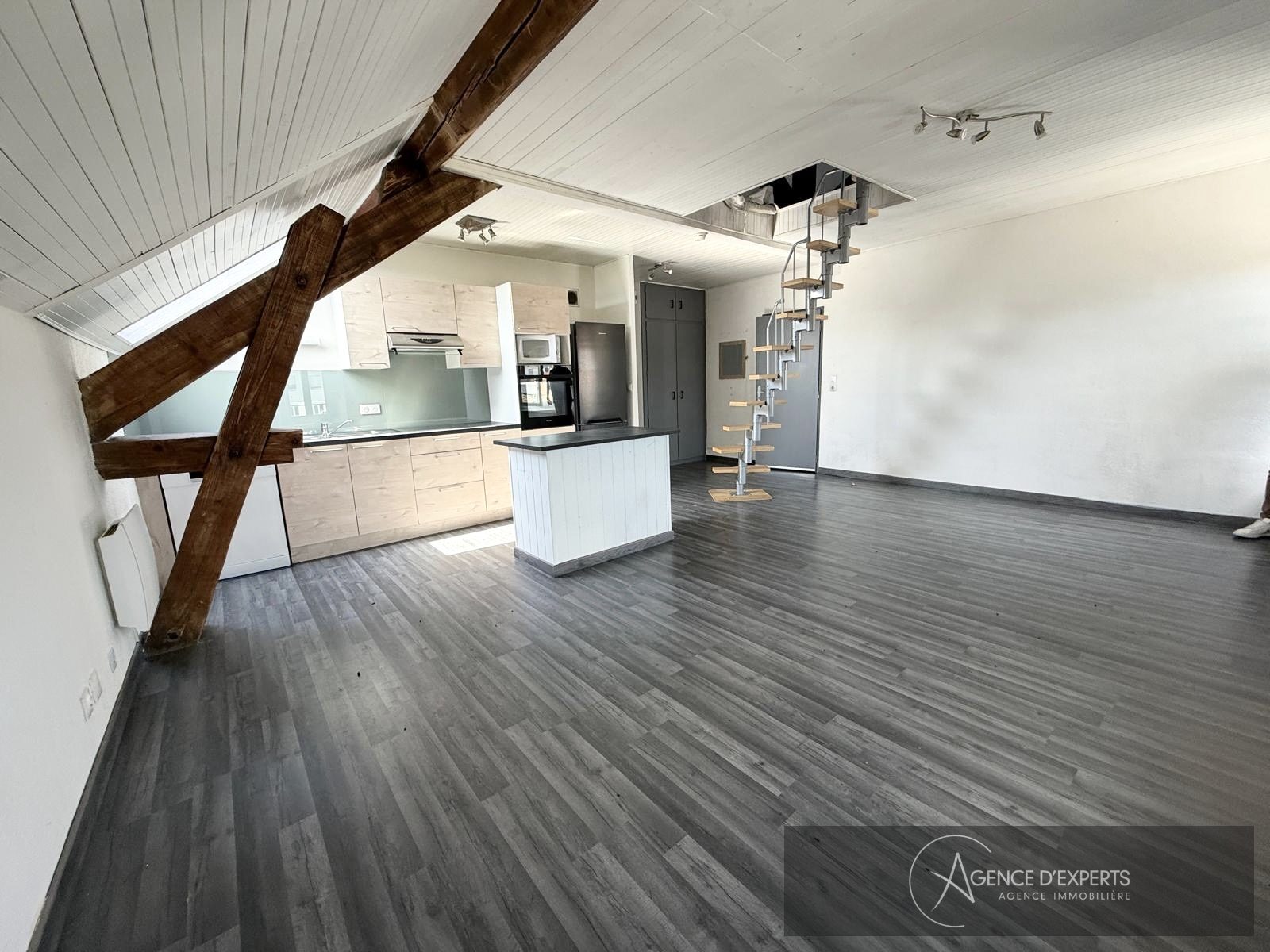 Photo 2 — AGENCE D'EXPERTS