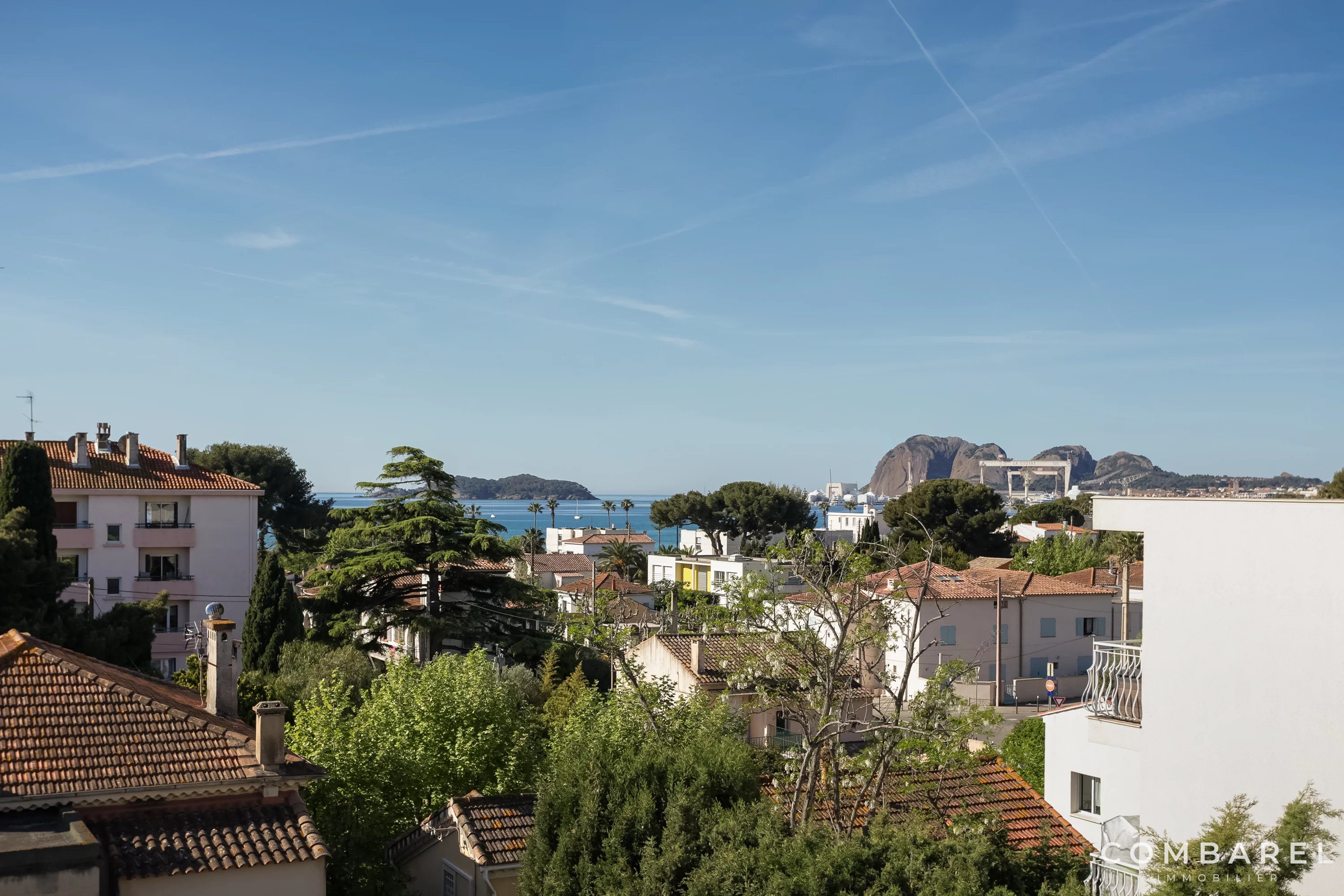 Photo 3 — COMBAREL IMMOBILIER