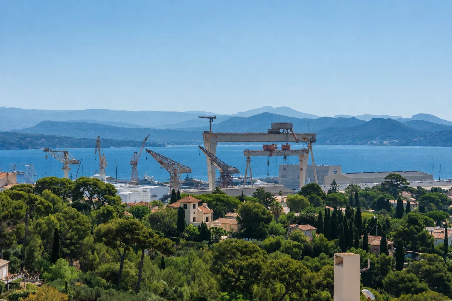 Photo 3 — COMBAREL IMMOBILIER
