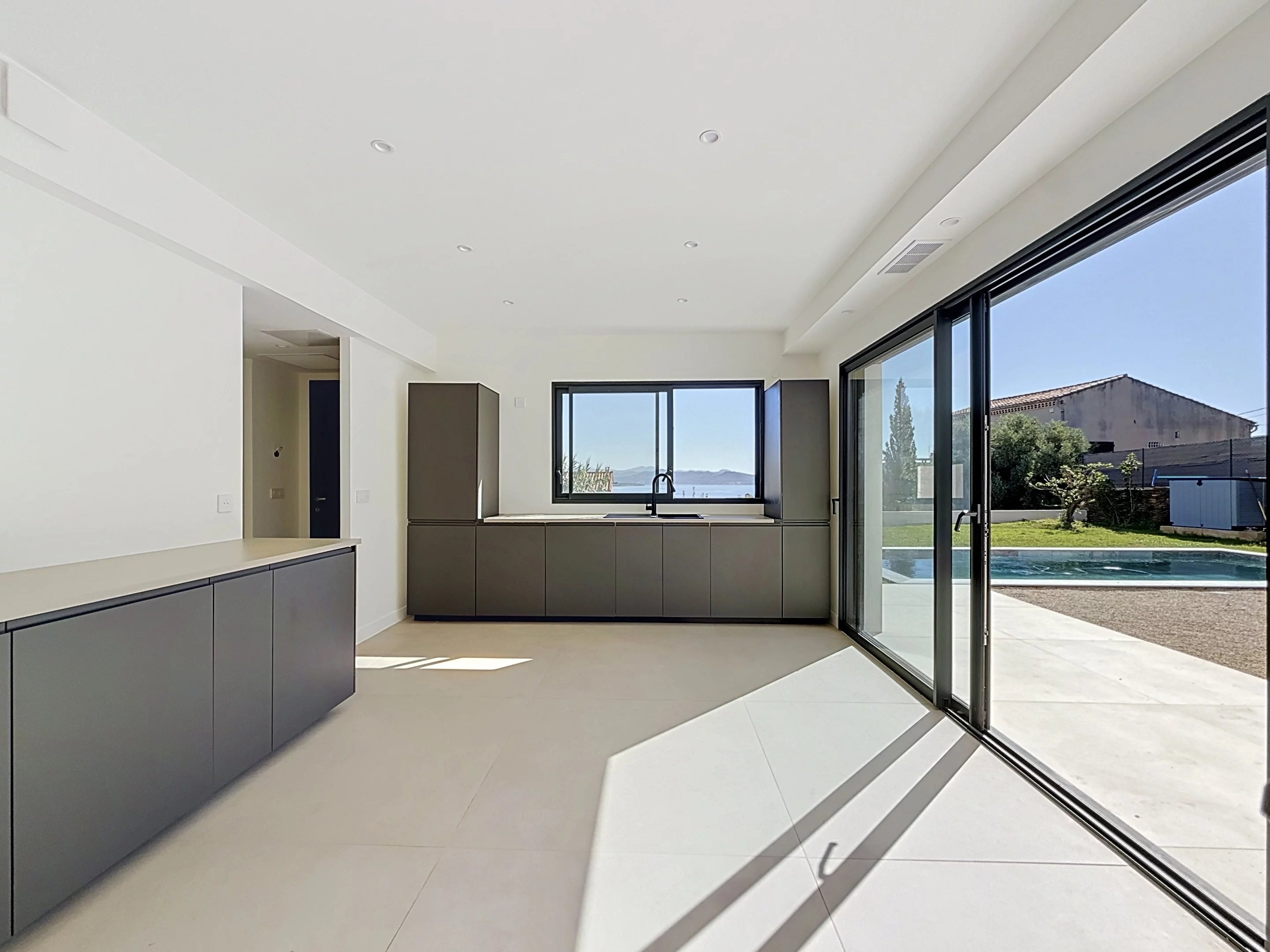 Photo 9 — COMBAREL IMMOBILIER