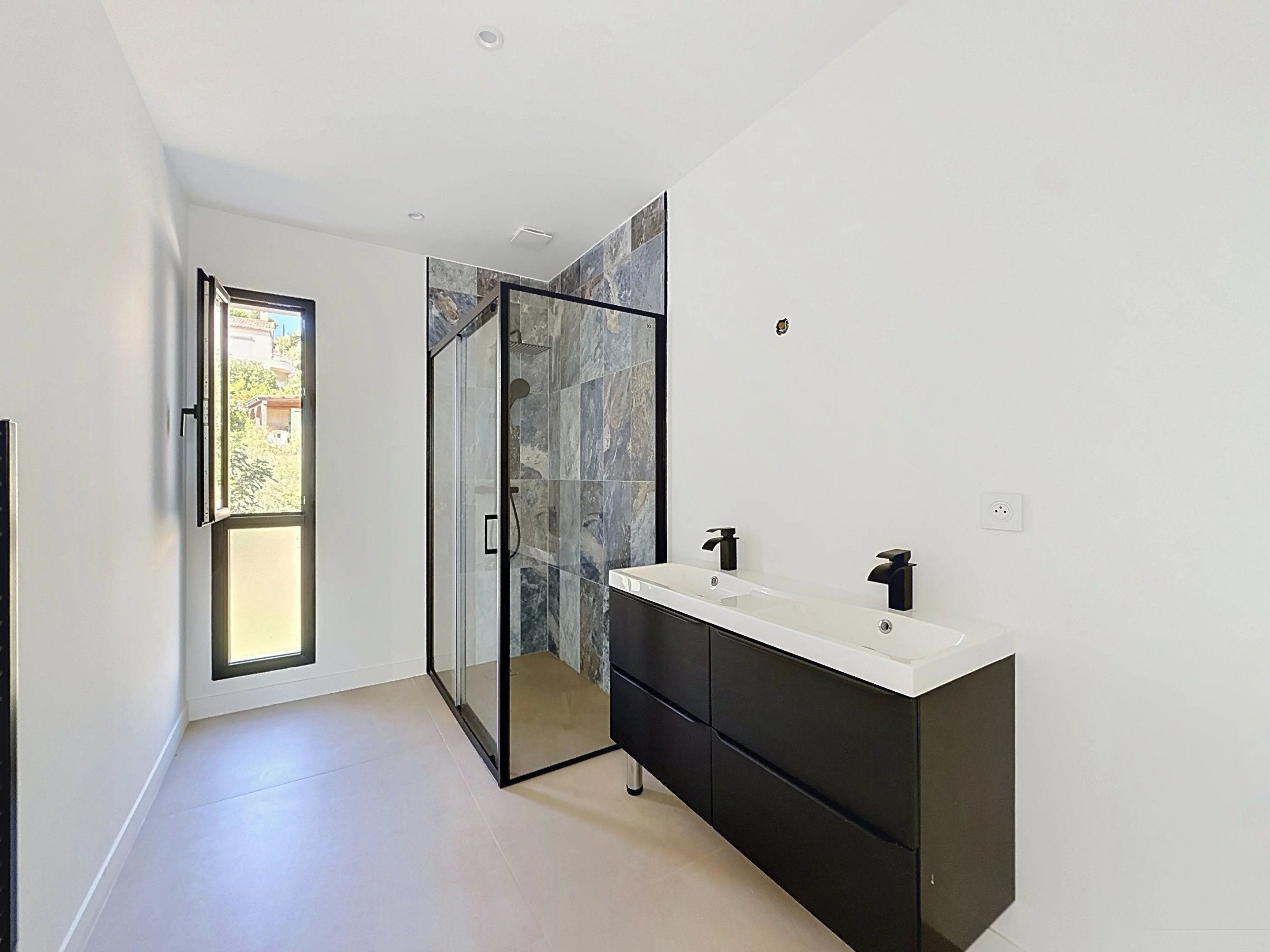 Photo 15 — COMBAREL IMMOBILIER