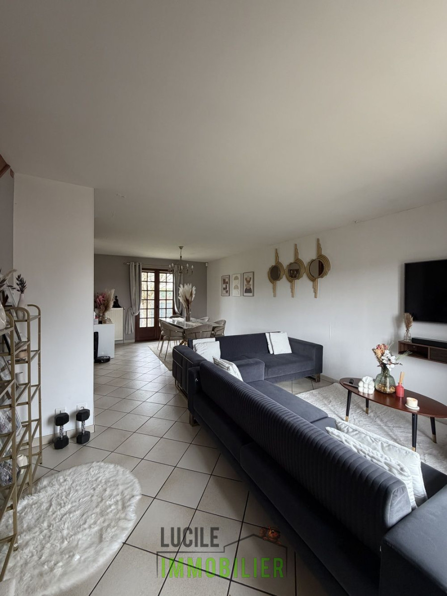 Photo 2 — LUCILE IMMOBILIER