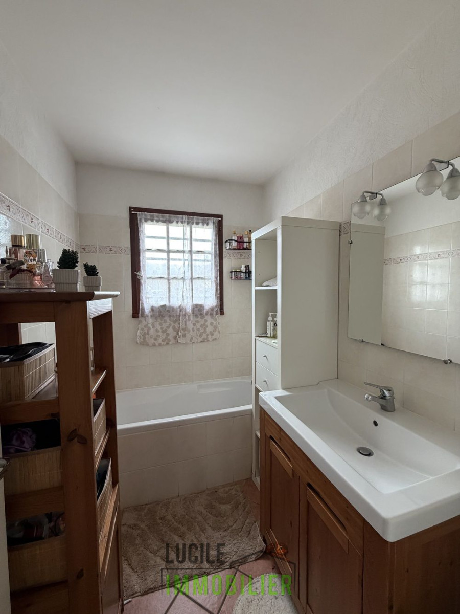 Photo 4 — LUCILE IMMOBILIER