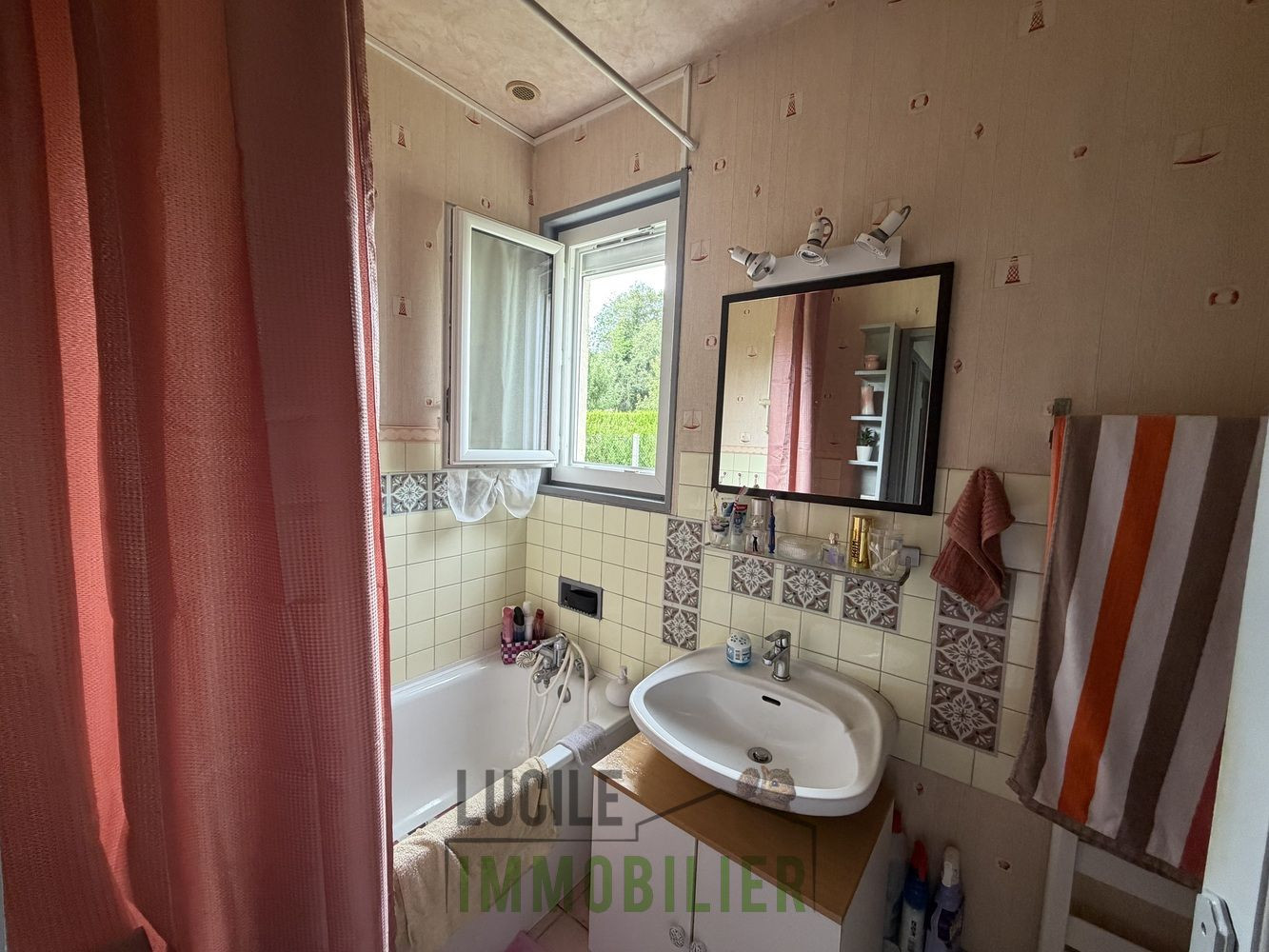 Photo 8 — LUCILE IMMOBILIER