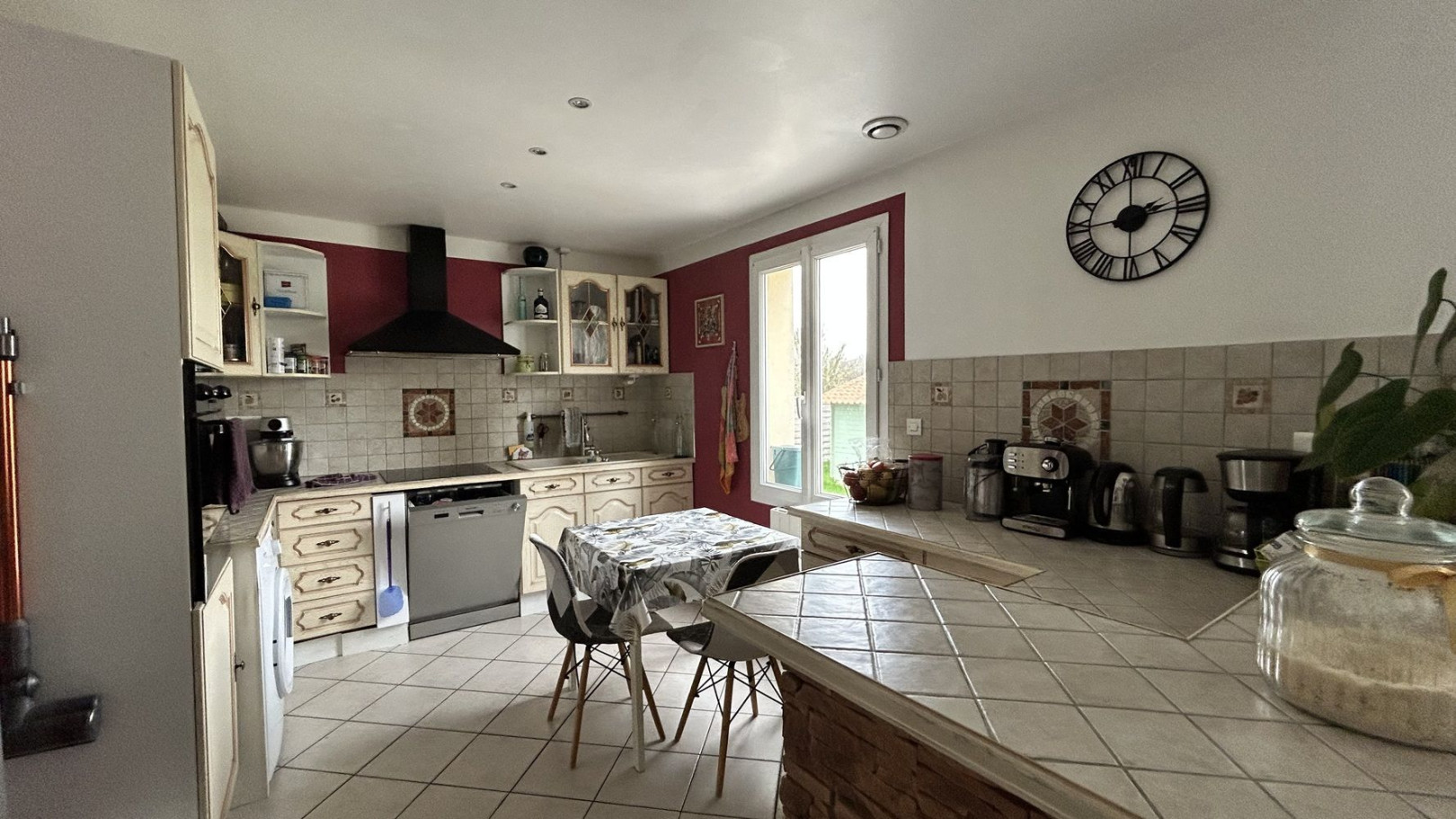 Photo 2 — LUCILE IMMOBILIER