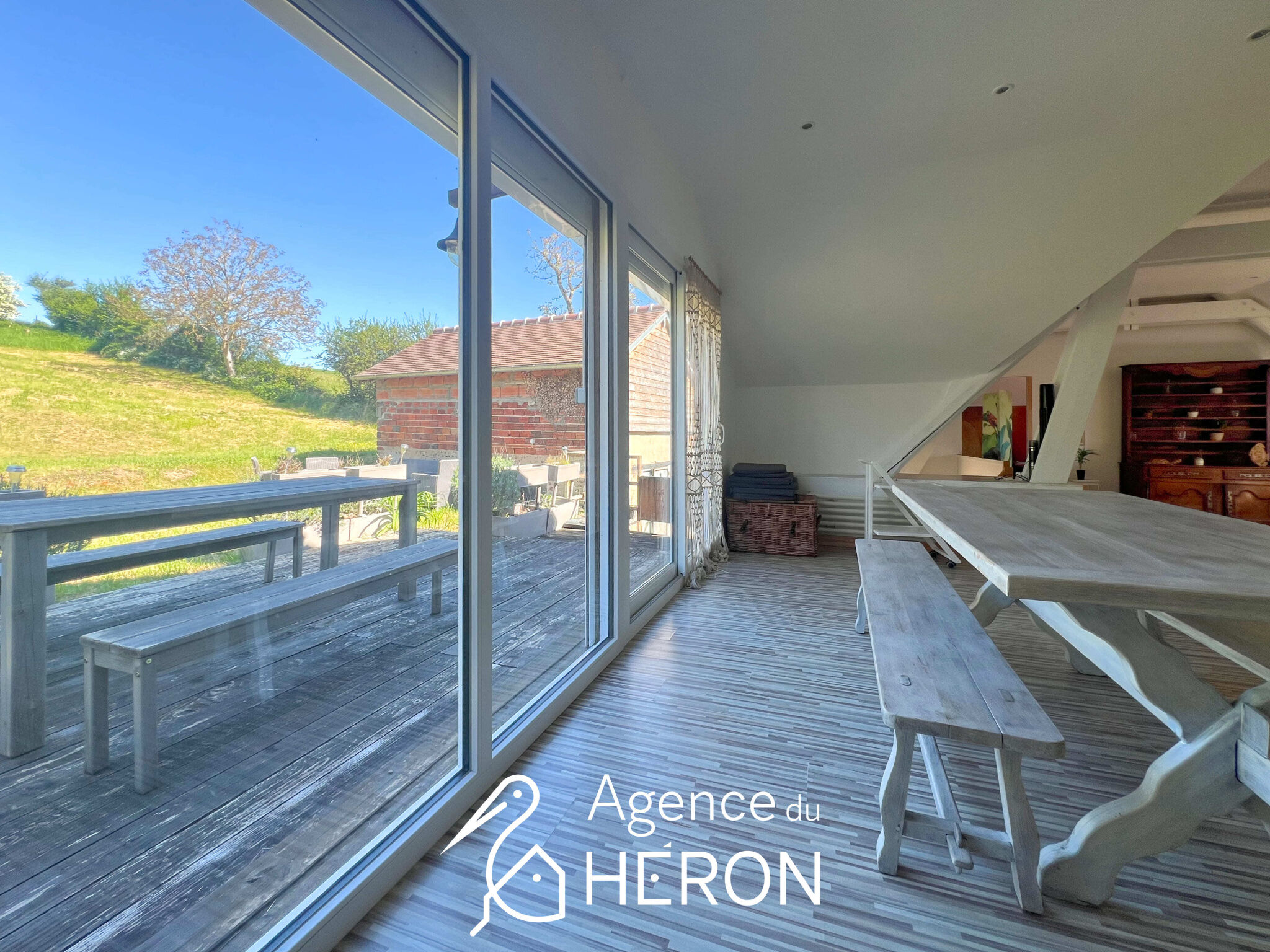 Photo 2 — L'AGENCE DU HERON