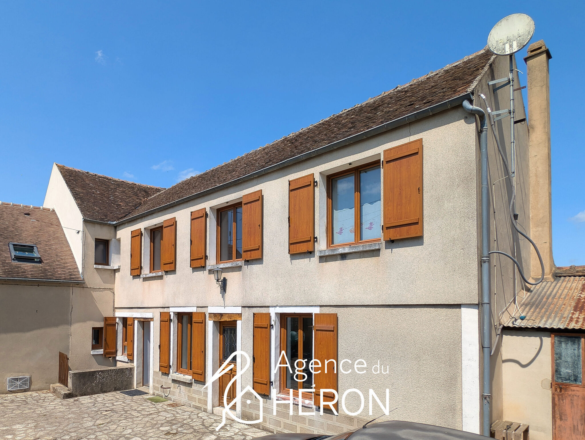 Photo 2 — L'AGENCE DU HERON