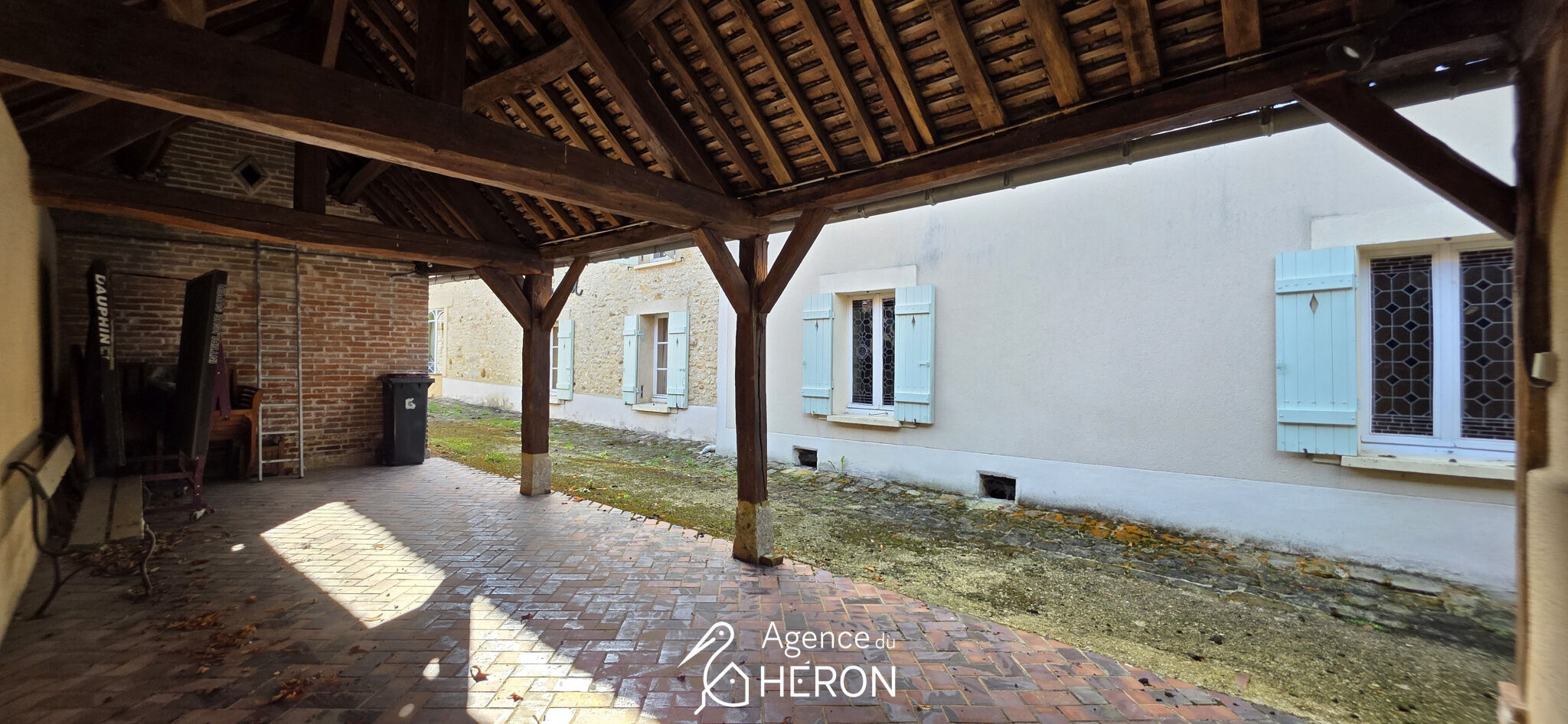 Photo 26 — L'AGENCE DU HERON