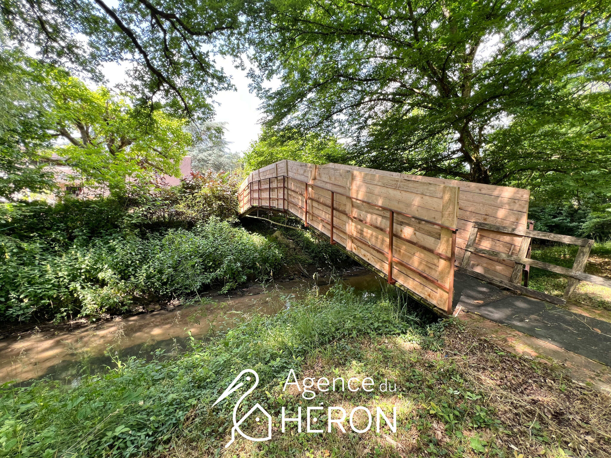Photo 23 — L'AGENCE DU HERON