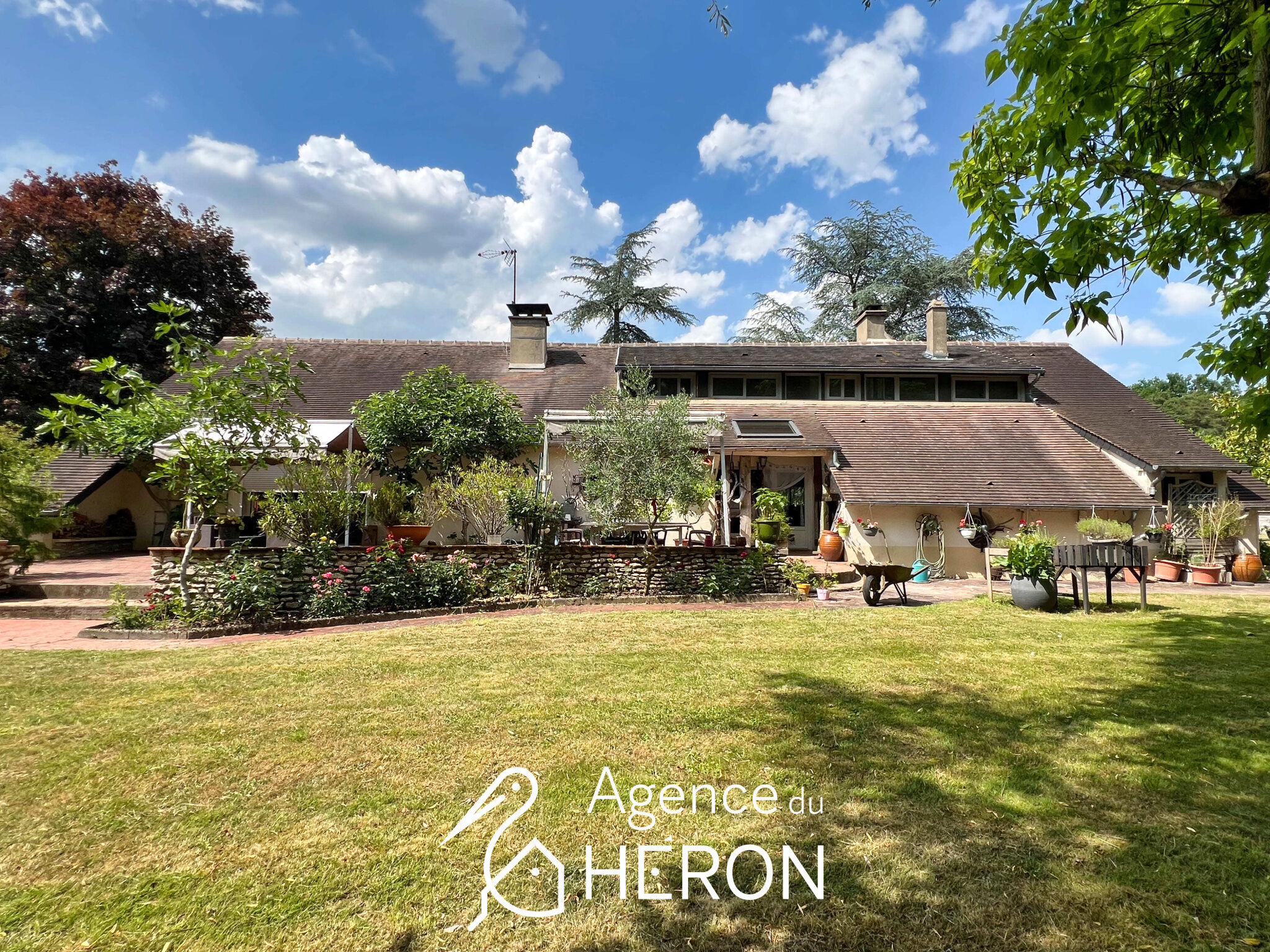 Photo 13 — L'AGENCE DU HERON