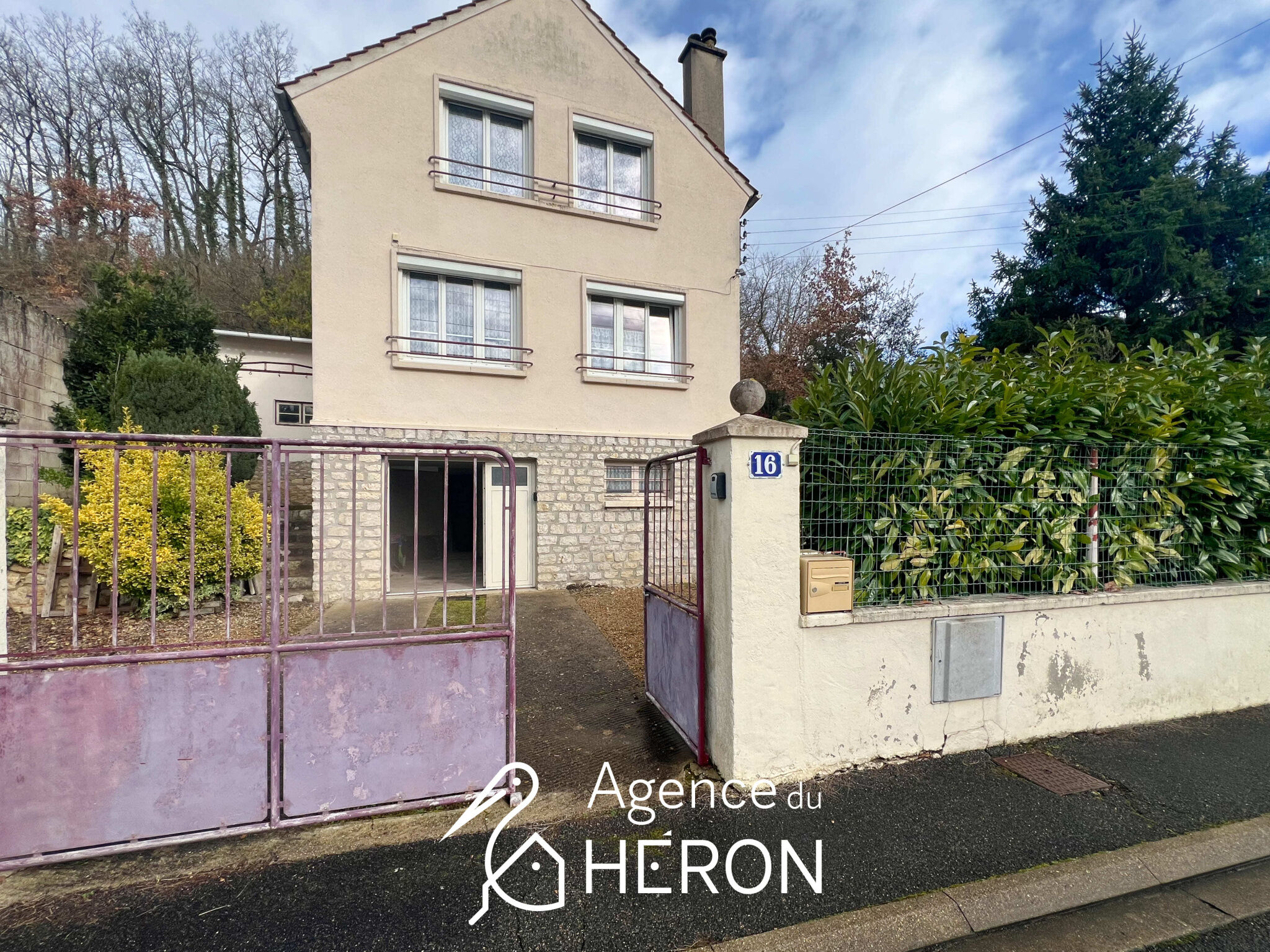 Photo 2 — L'AGENCE DU HERON