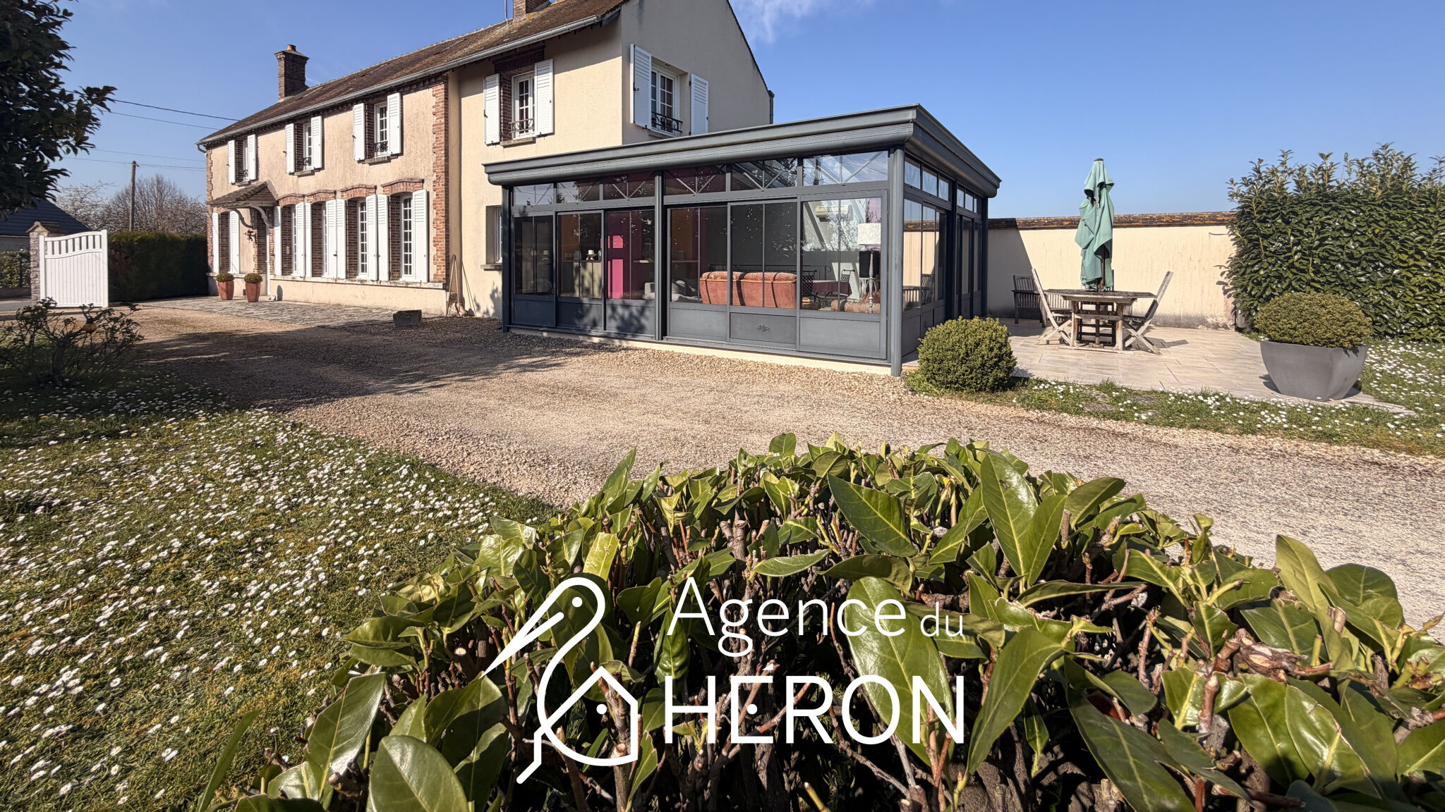 Photo 2 — L'AGENCE DU HERON