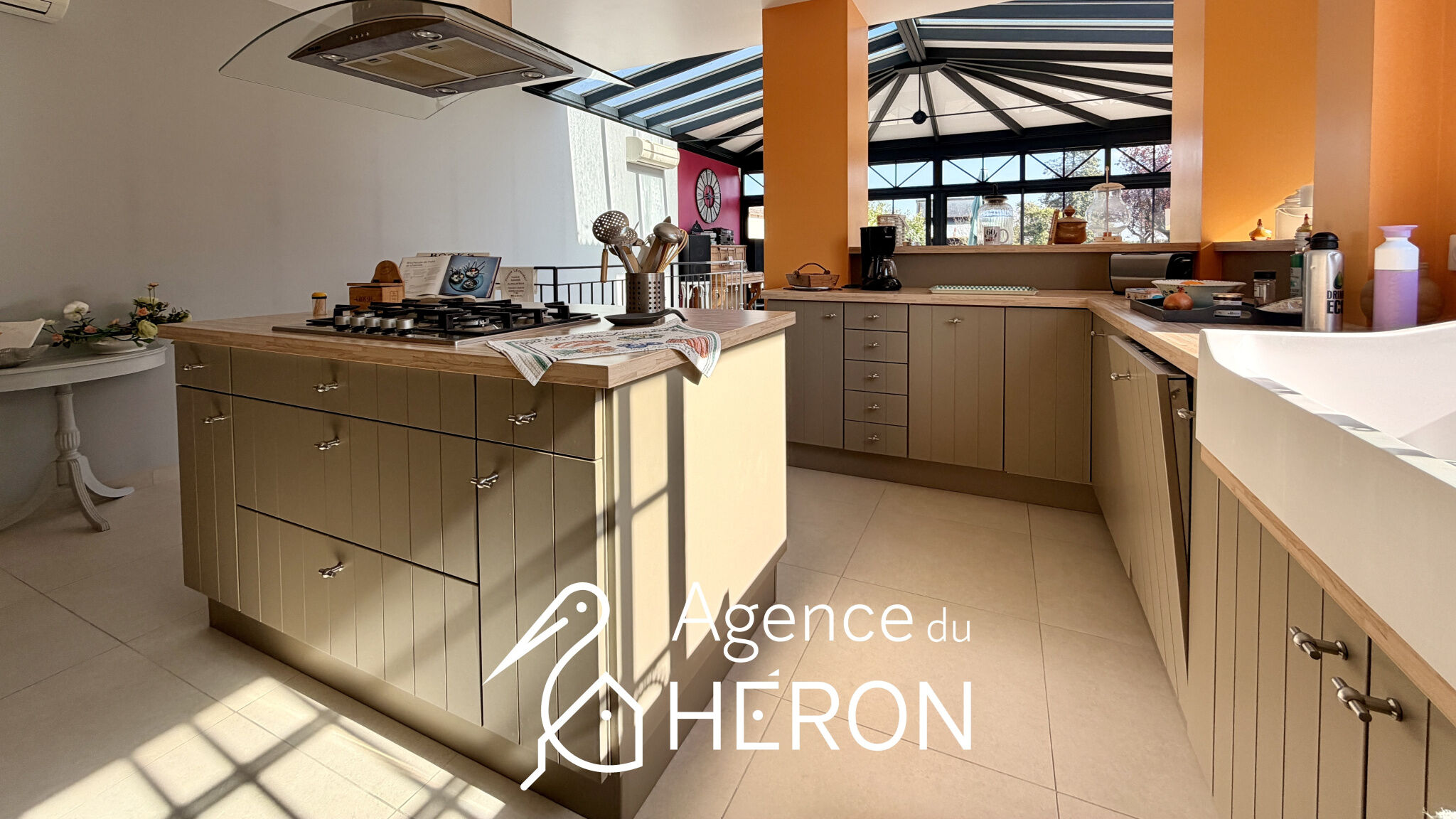 Photo 12 — L'AGENCE DU HERON