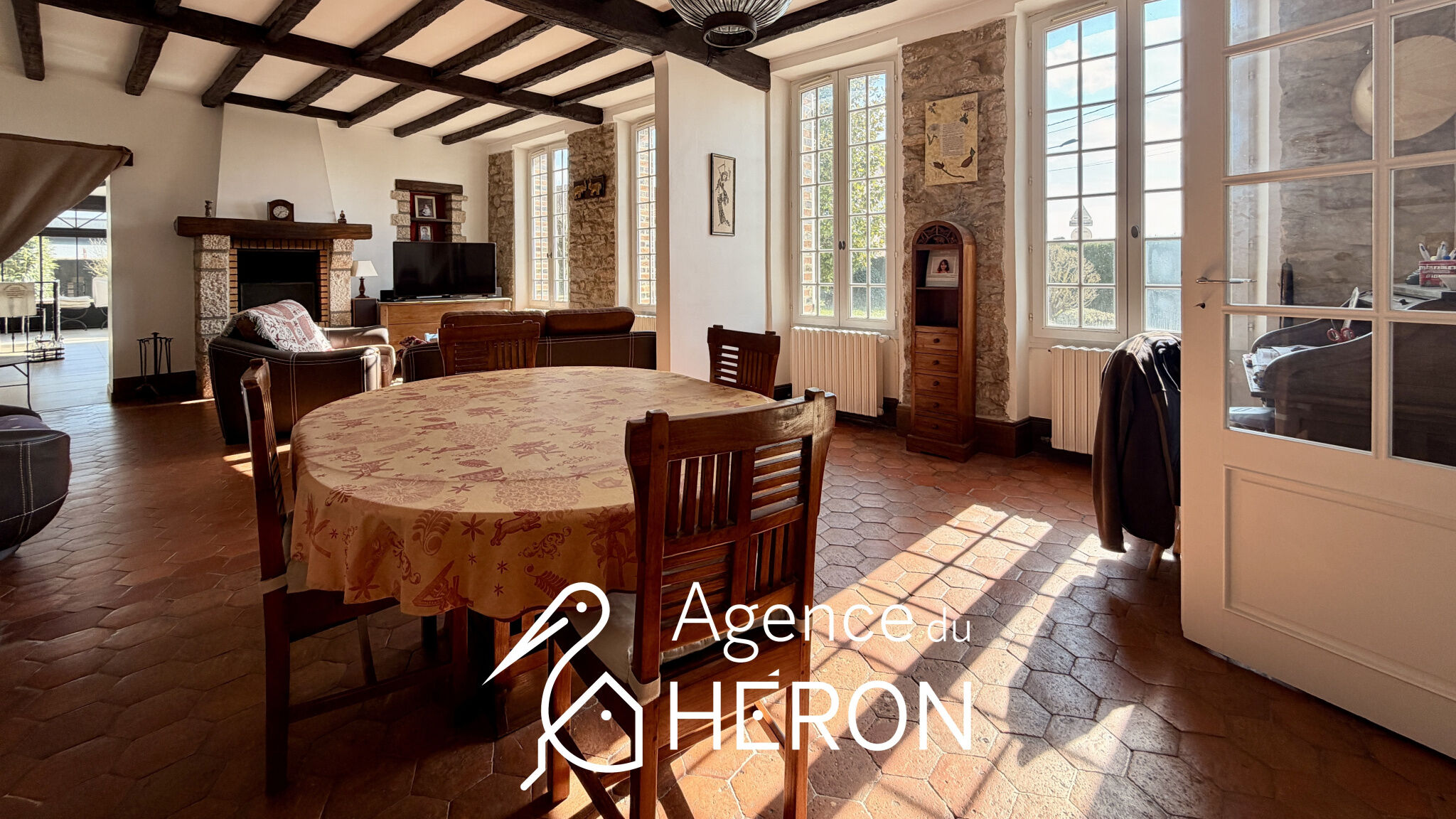 Photo 9 — L'AGENCE DU HERON