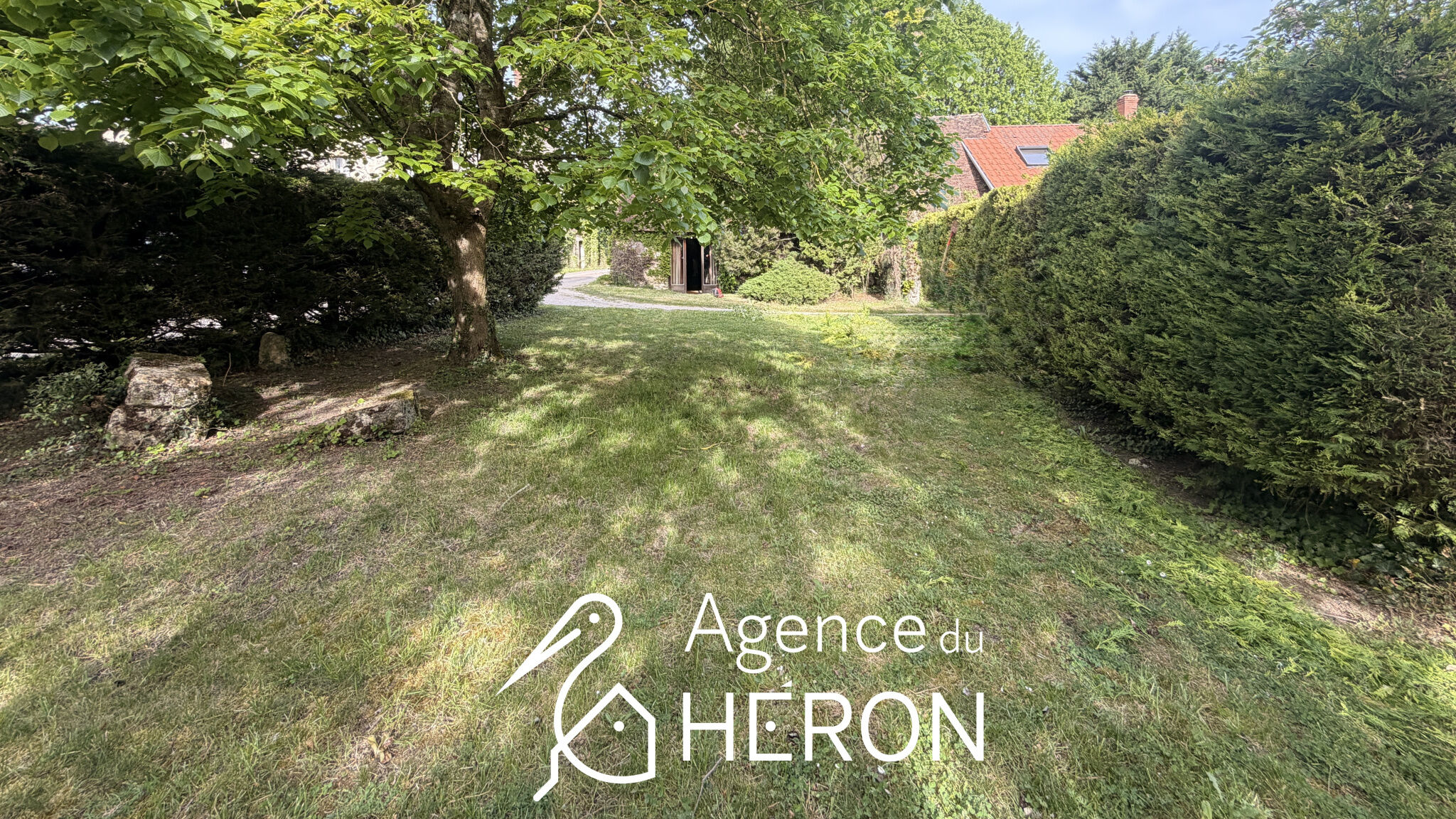 Photo 9 — L'AGENCE DU HERON