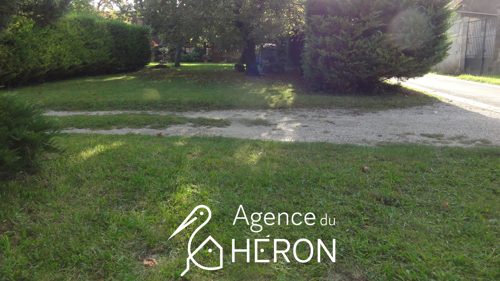 Photo 11 — L'AGENCE DU HERON