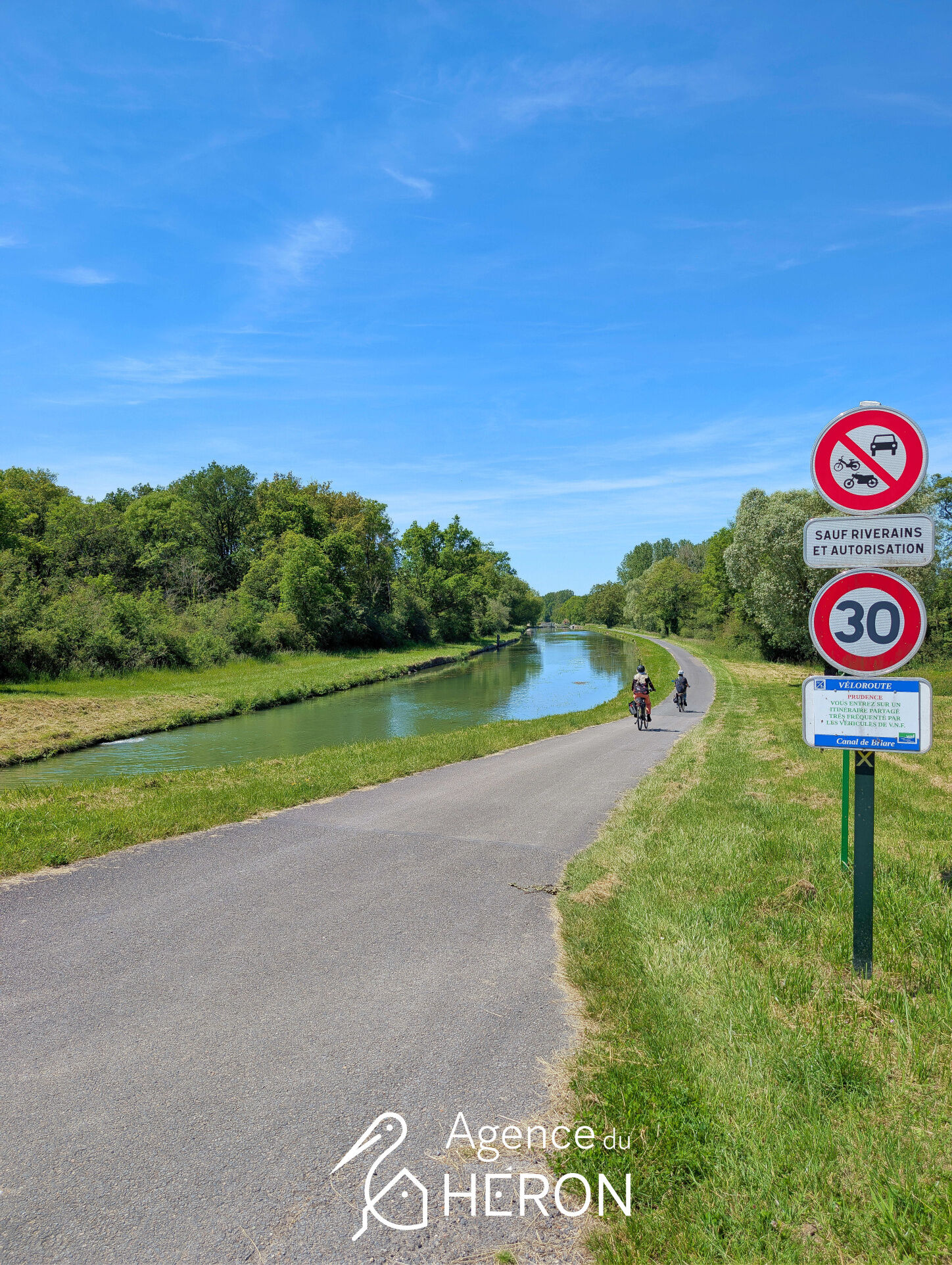 Photo 21 — L'AGENCE DU HERON