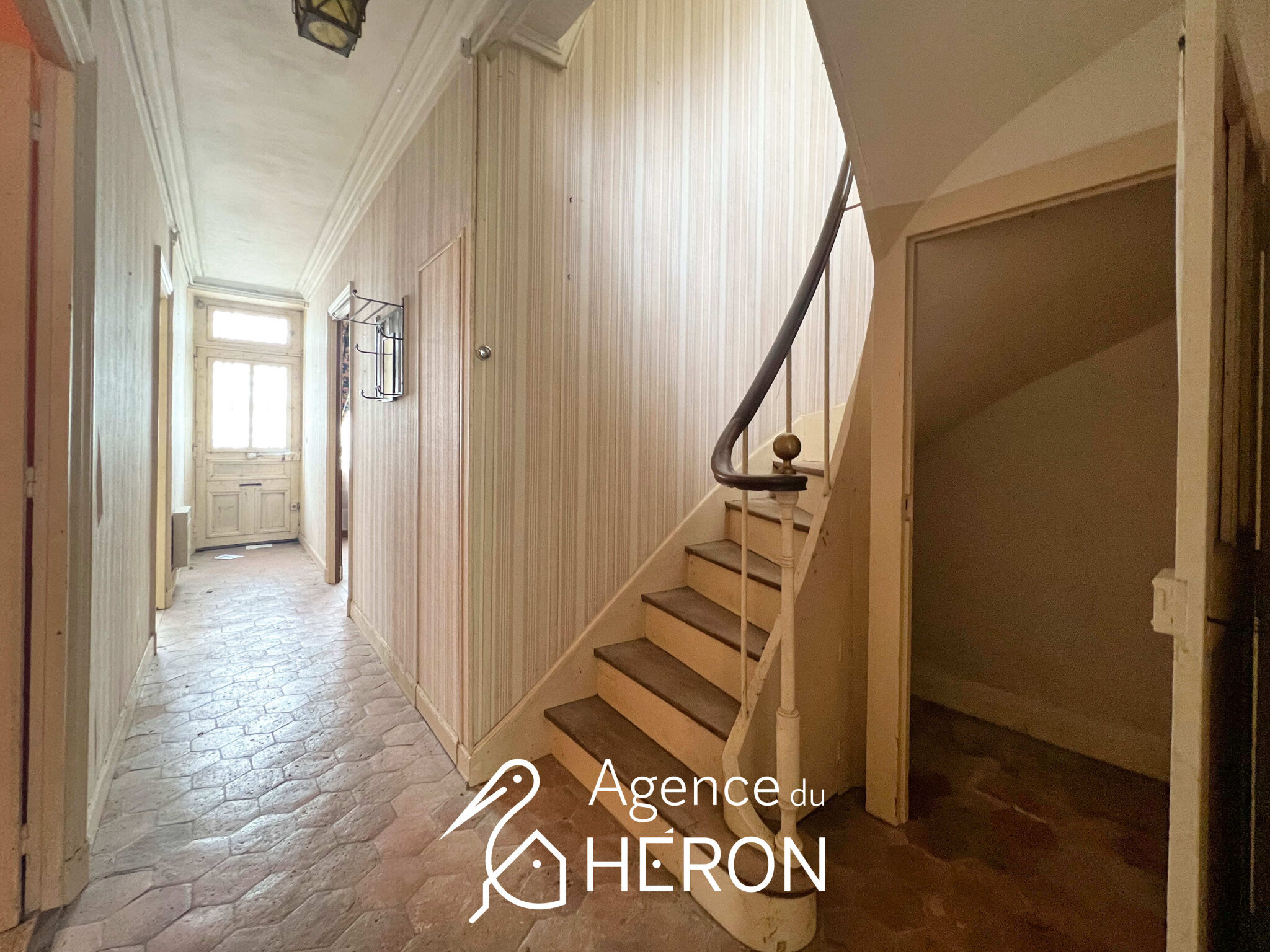 Photo 13 — L'AGENCE DU HERON