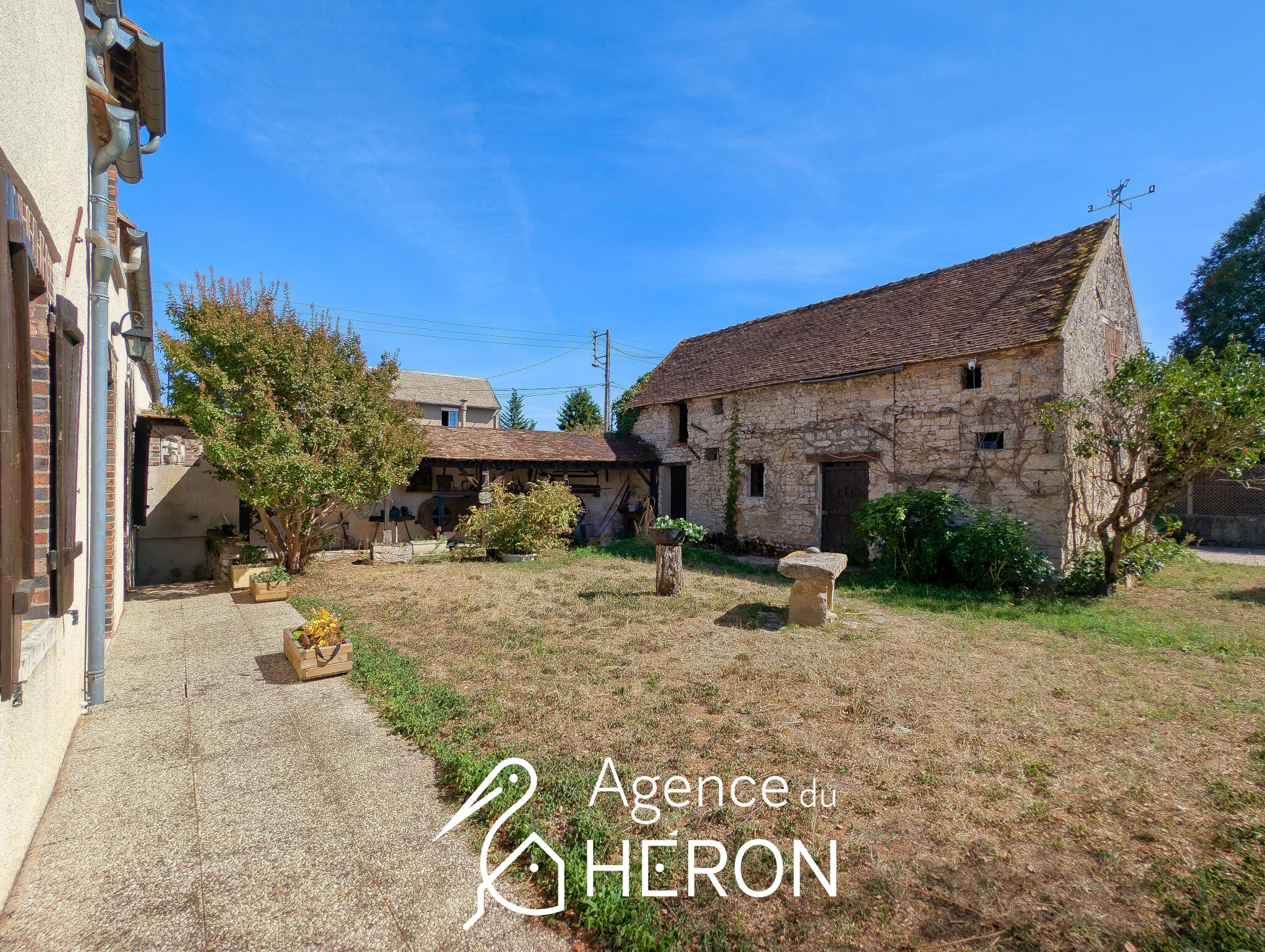 Photo 3 — L'AGENCE DU HERON