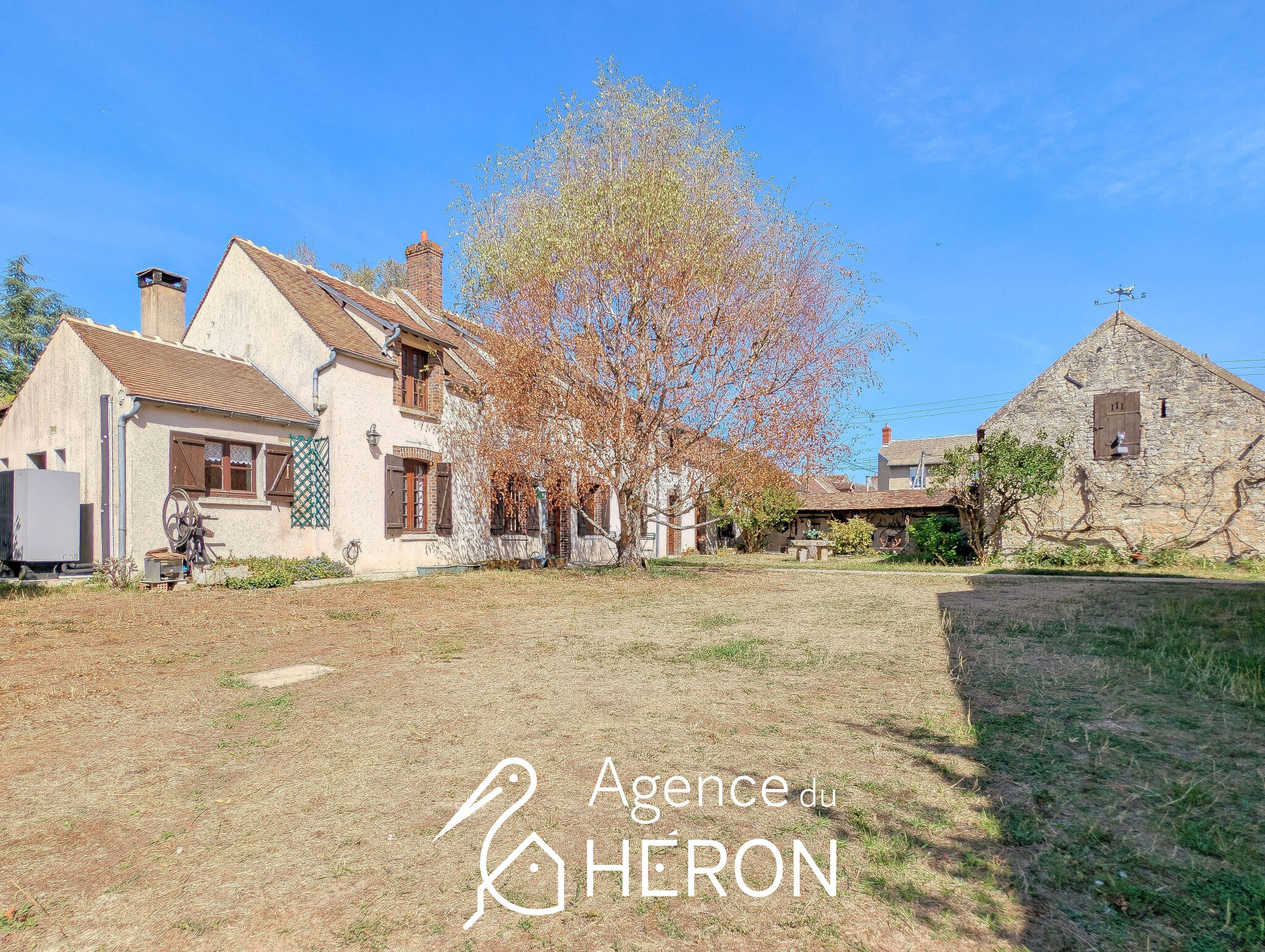 Photo 2 — L'AGENCE DU HERON