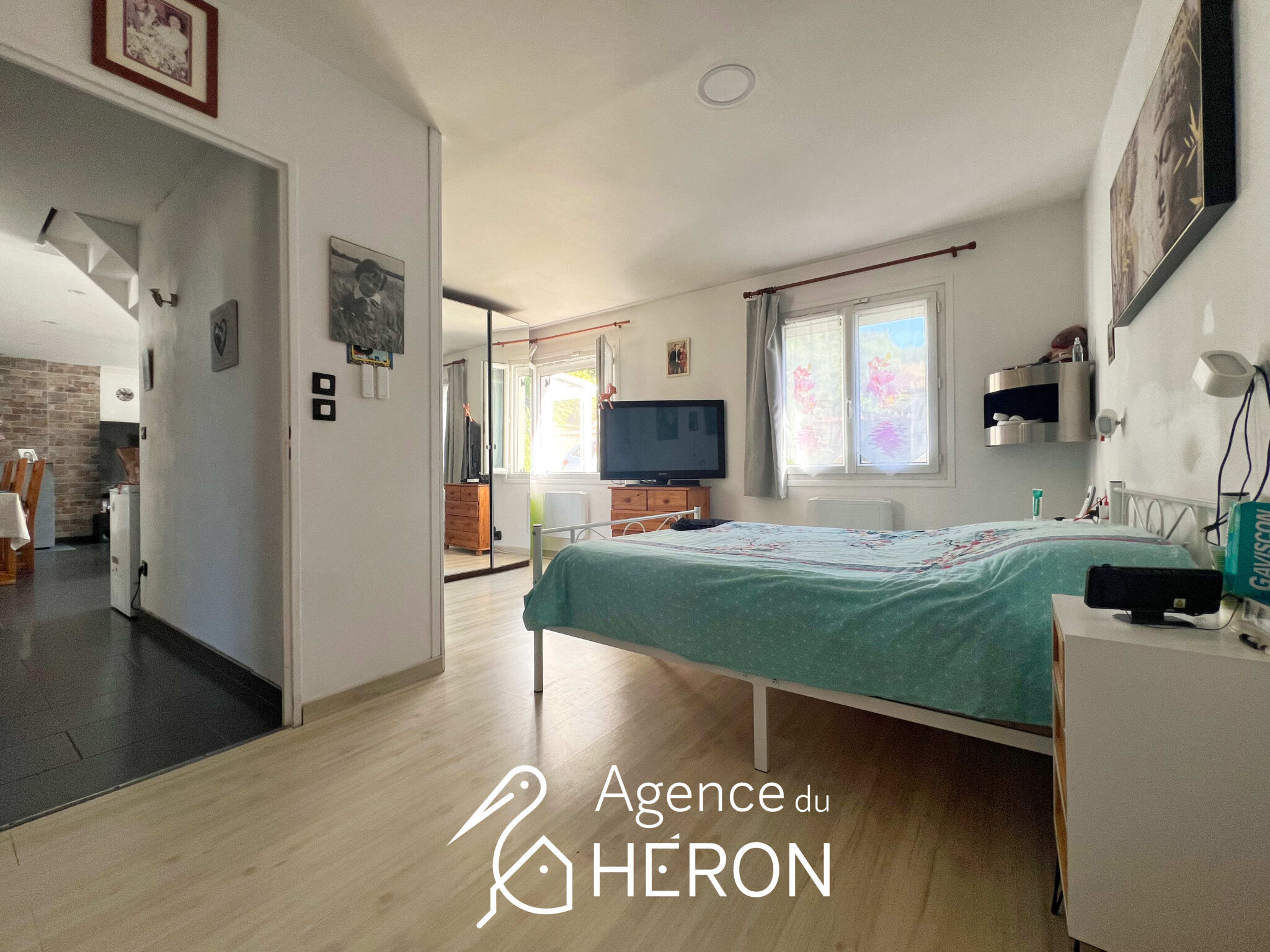 Photo 11 — L'AGENCE DU HERON