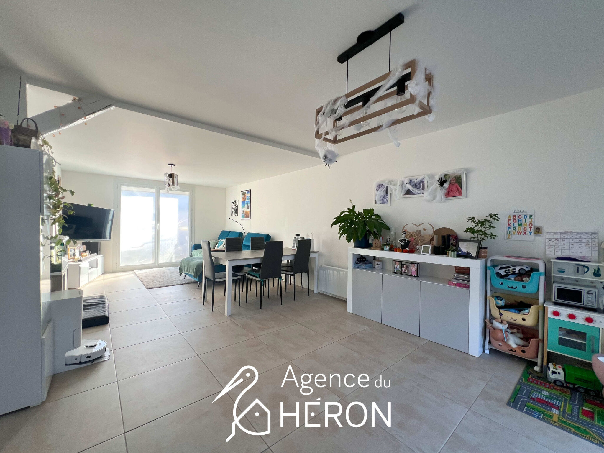 Photo 8 — L'AGENCE DU HERON