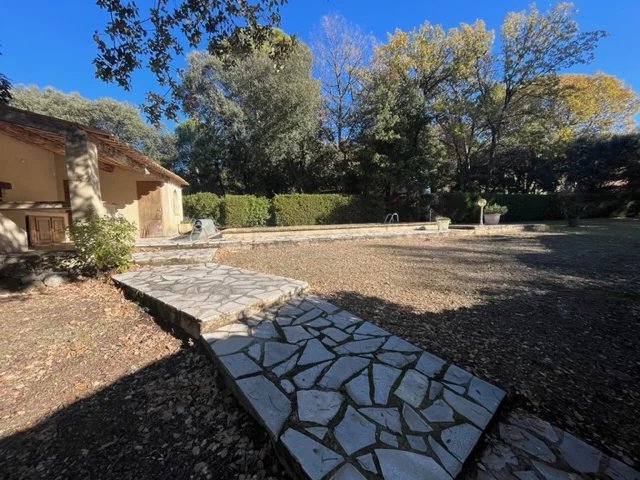 Photo 2 — Un Toit en Provence