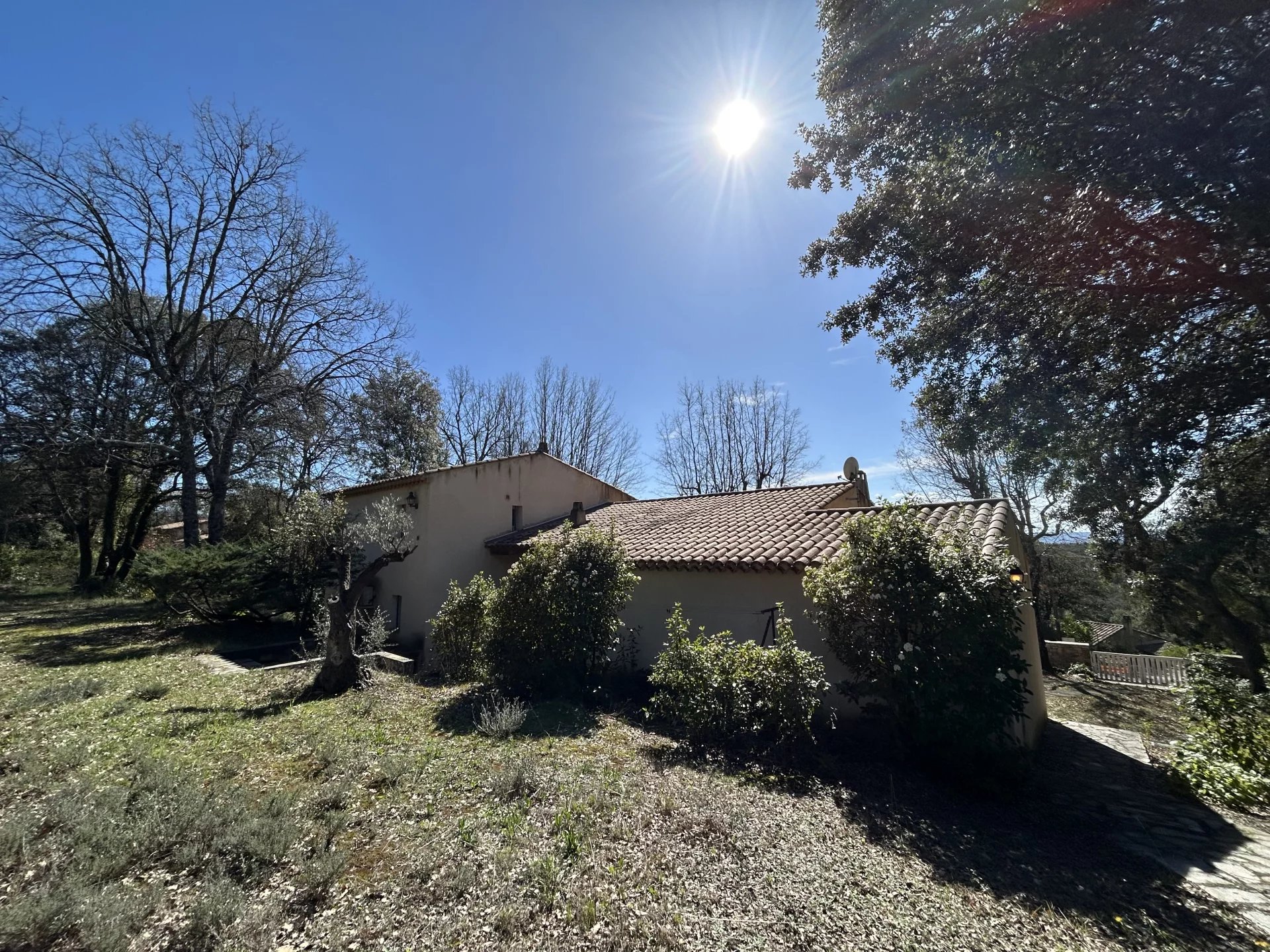 Photo 7 — Un Toit en Provence