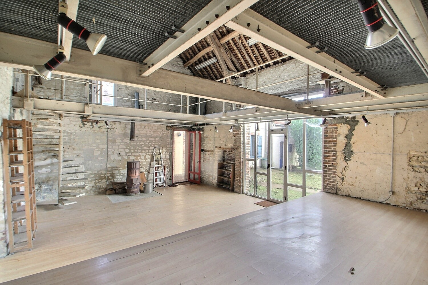 Photo 3 — AGENCE CENTRALE