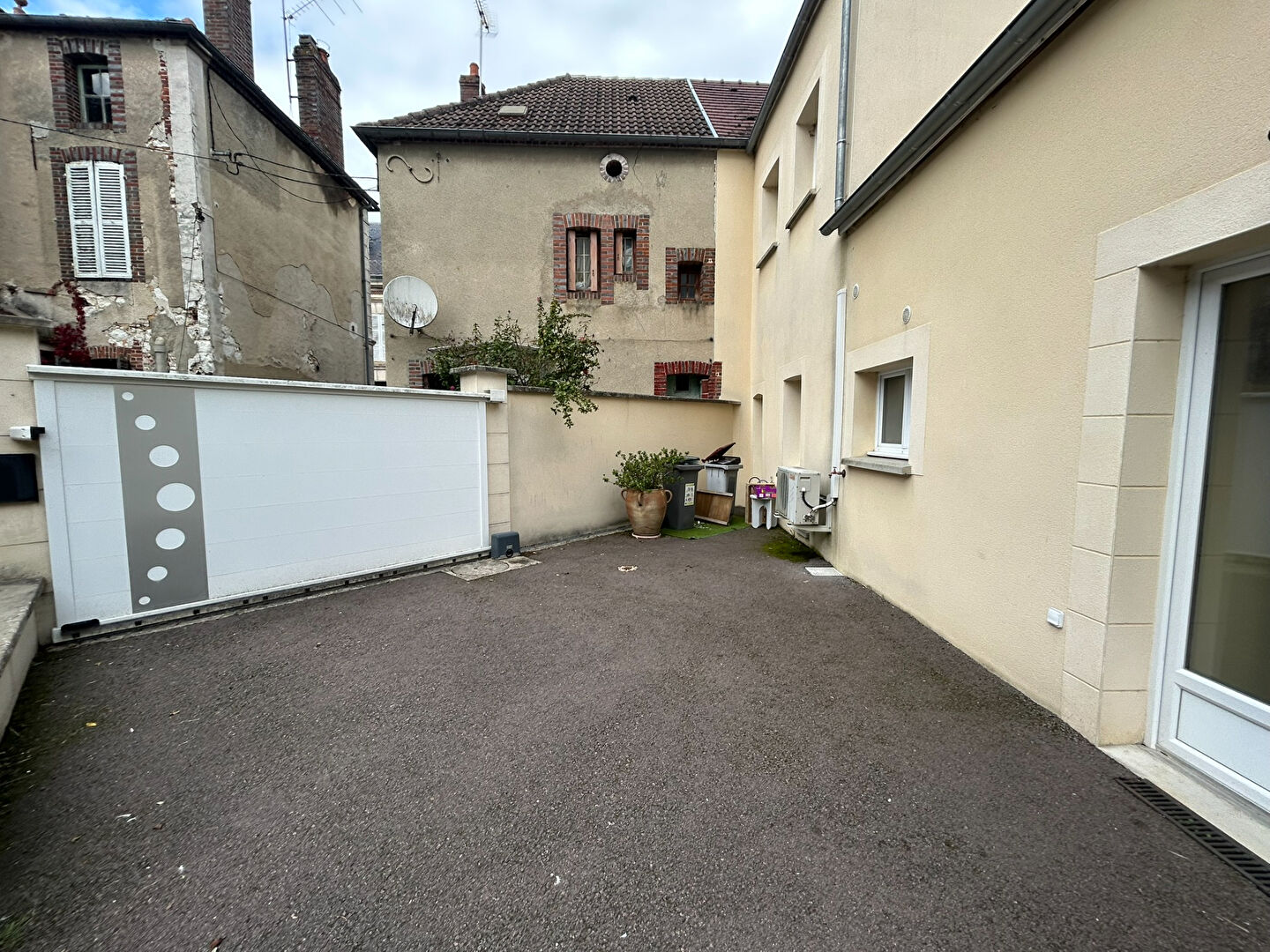 Photo 16 — AGENCE CENTRALE