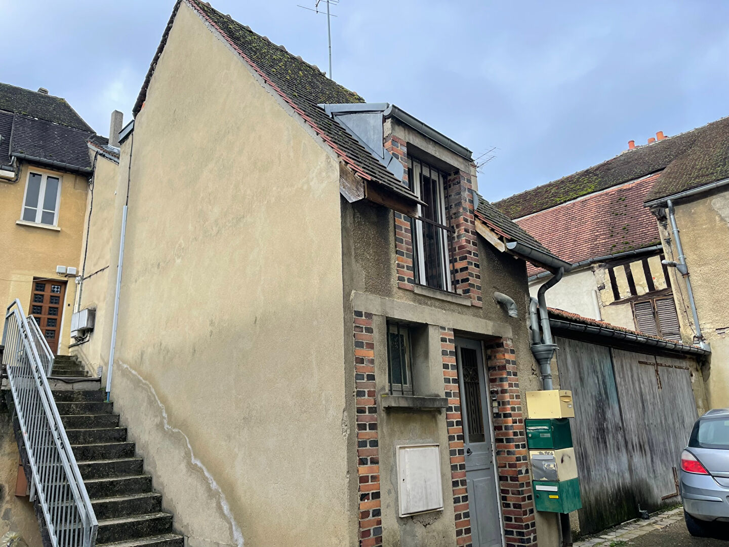 Photo 2 — AGENCE CENTRALE