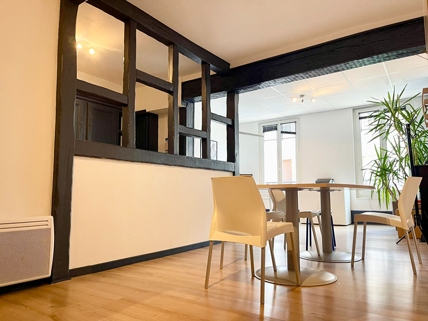 Photo 14 — AGENCE CENTRALE