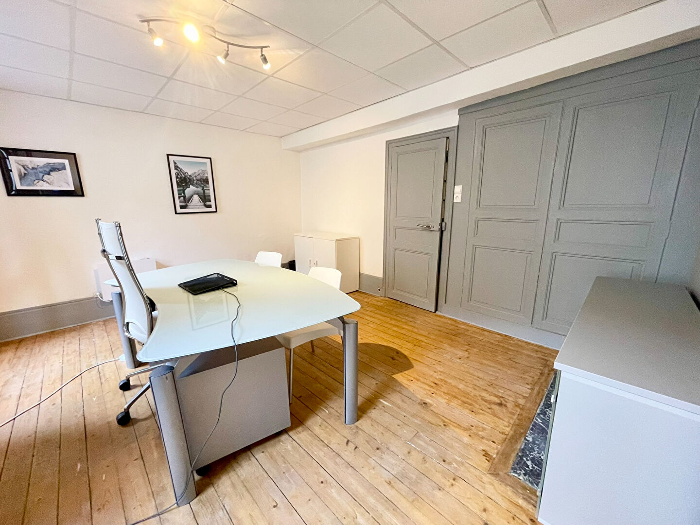 Photo 9 — AGENCE CENTRALE