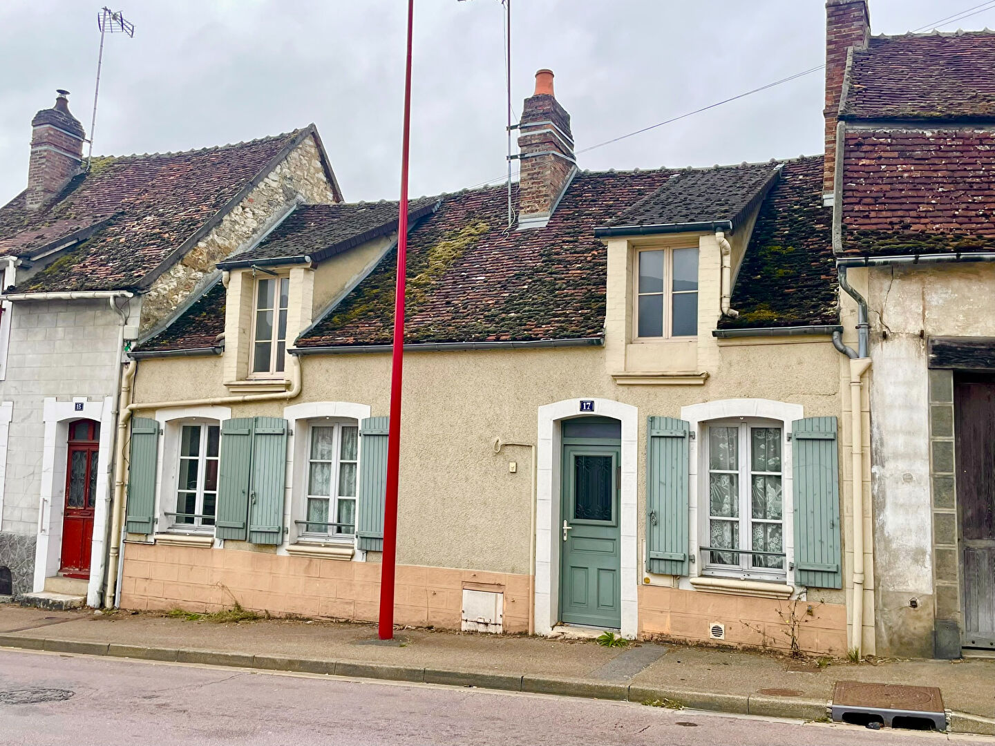 Photo 24 — AGENCE CENTRALE