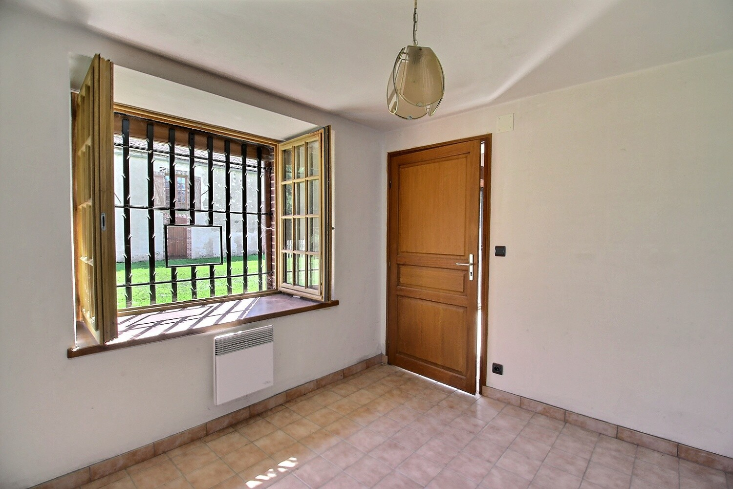 Photo 19 — AGENCE CENTRALE