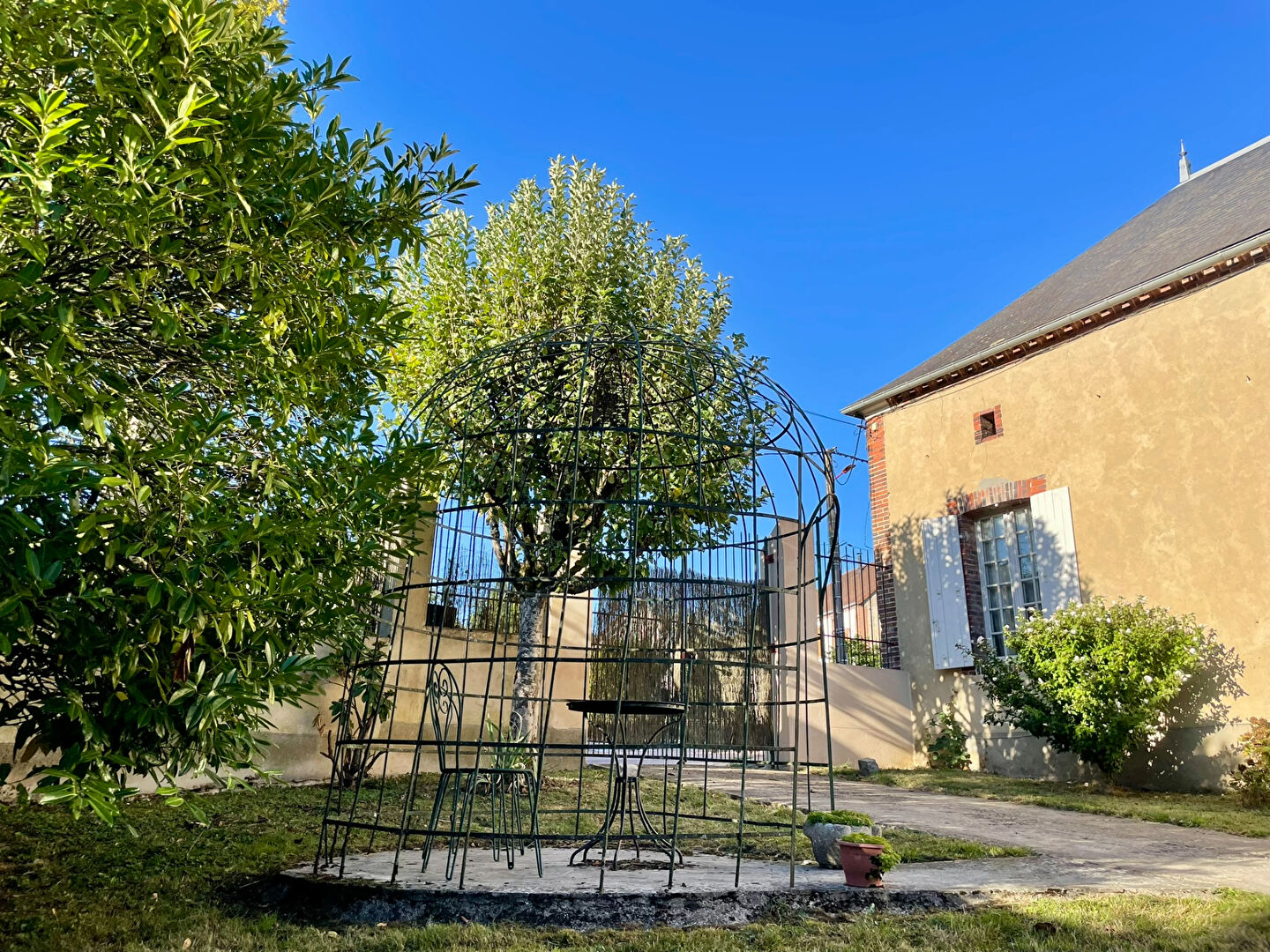 Photo 23 — AGENCE CENTRALE
