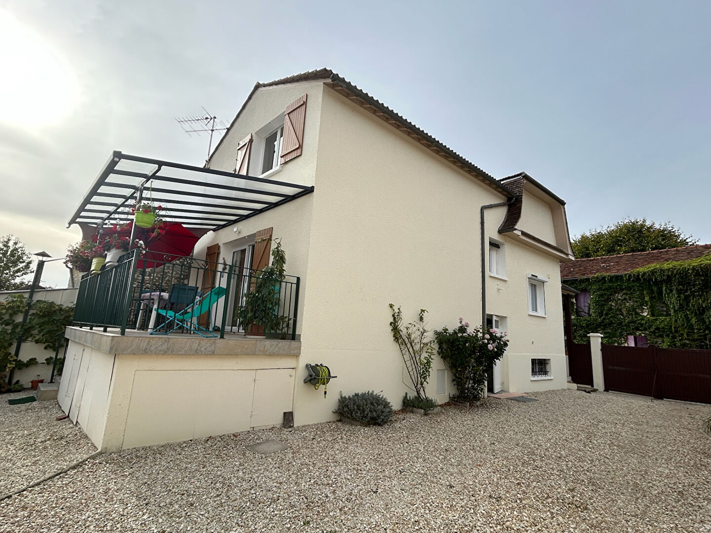 Photo 2 — AGENCE CENTRALE