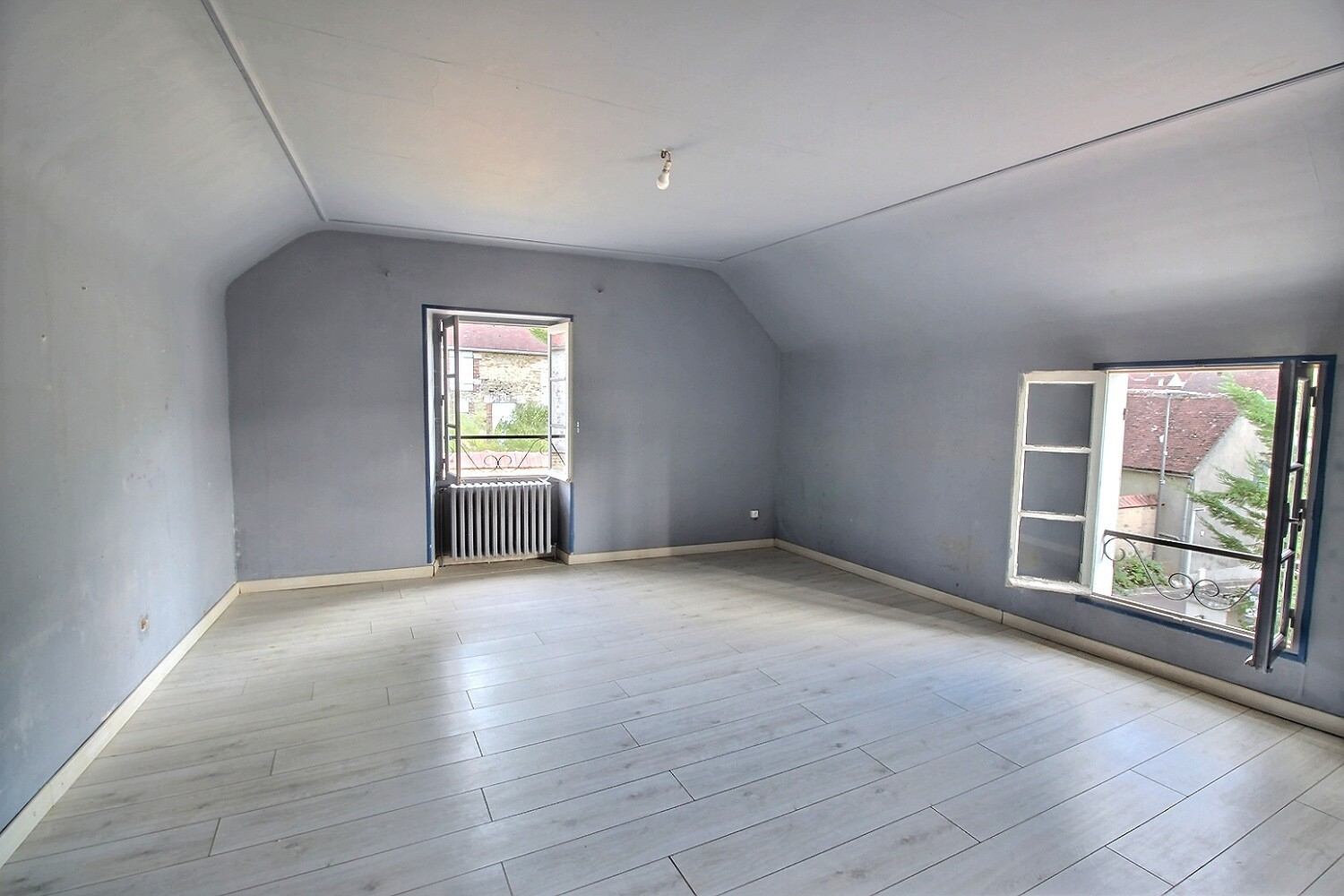 Photo 17 — AGENCE CENTRALE