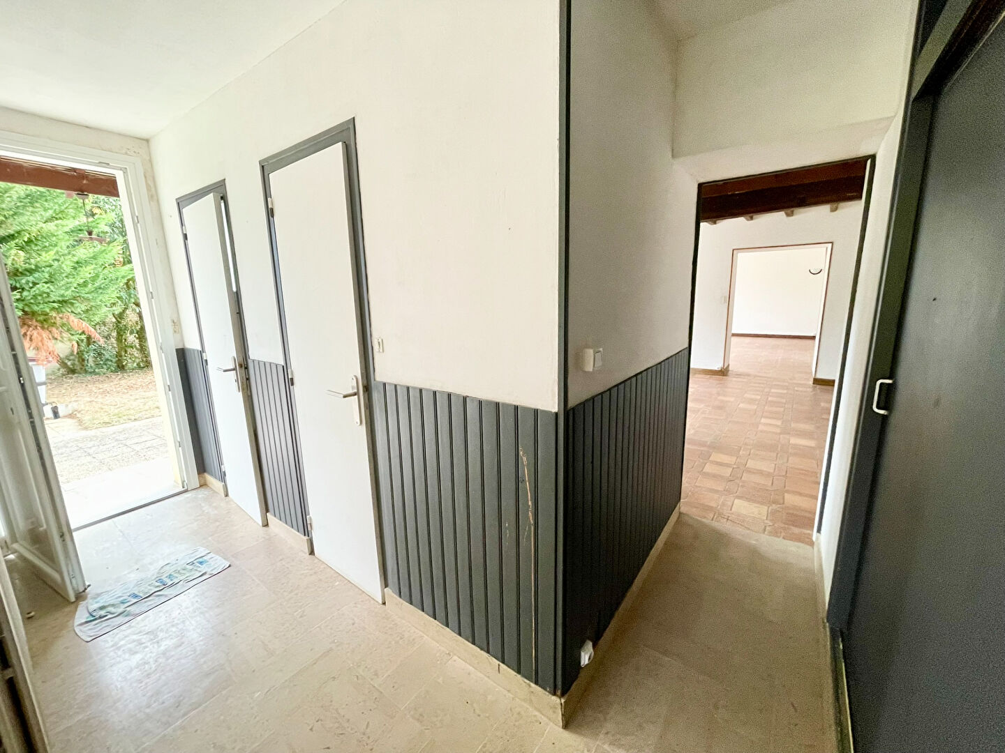 Photo 19 — AGENCE CENTRALE
