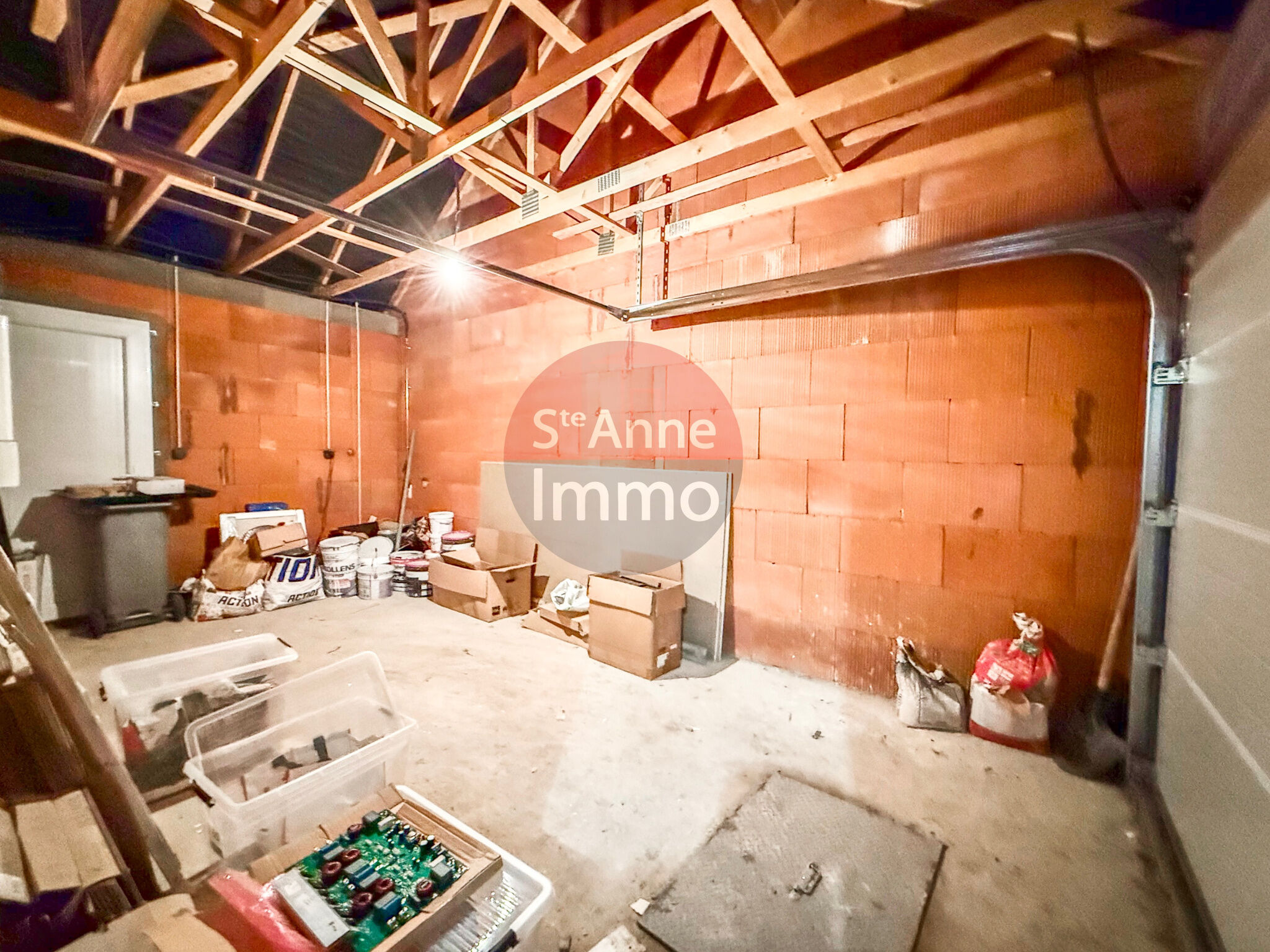 Photo 17 — SAINTE ANNE IMMO