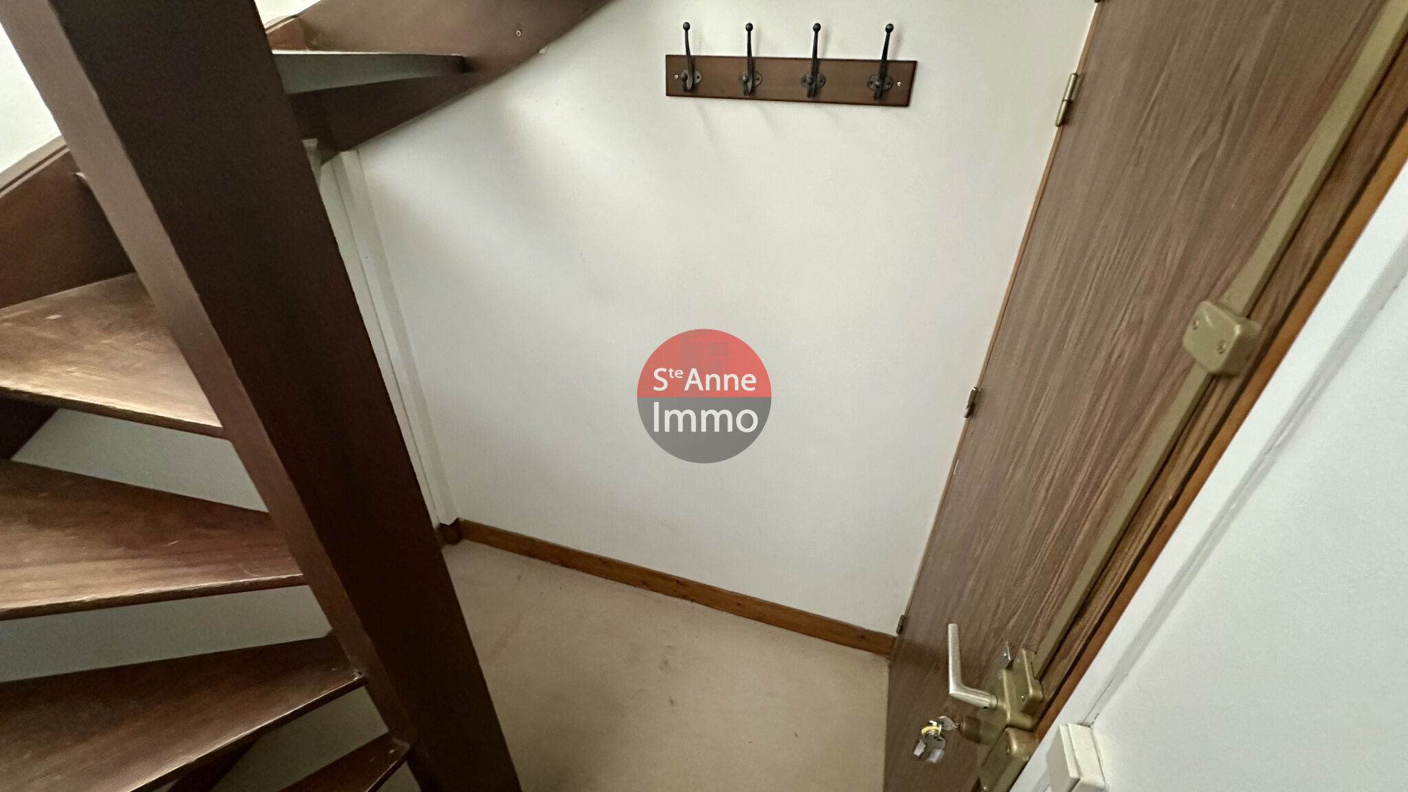Photo 8 — SAINTE ANNE IMMO