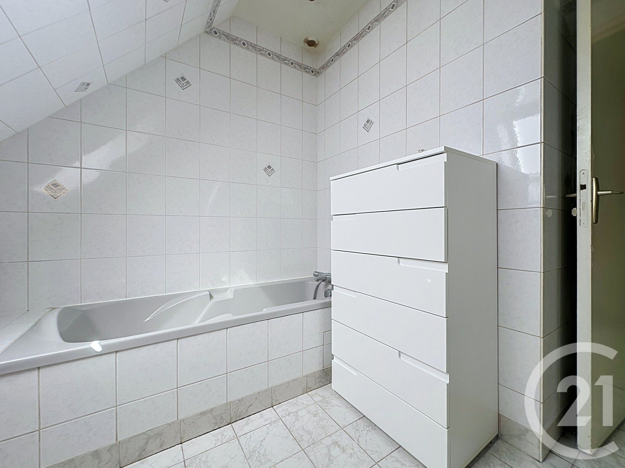 Photo 13 — Century 21 Aars immo