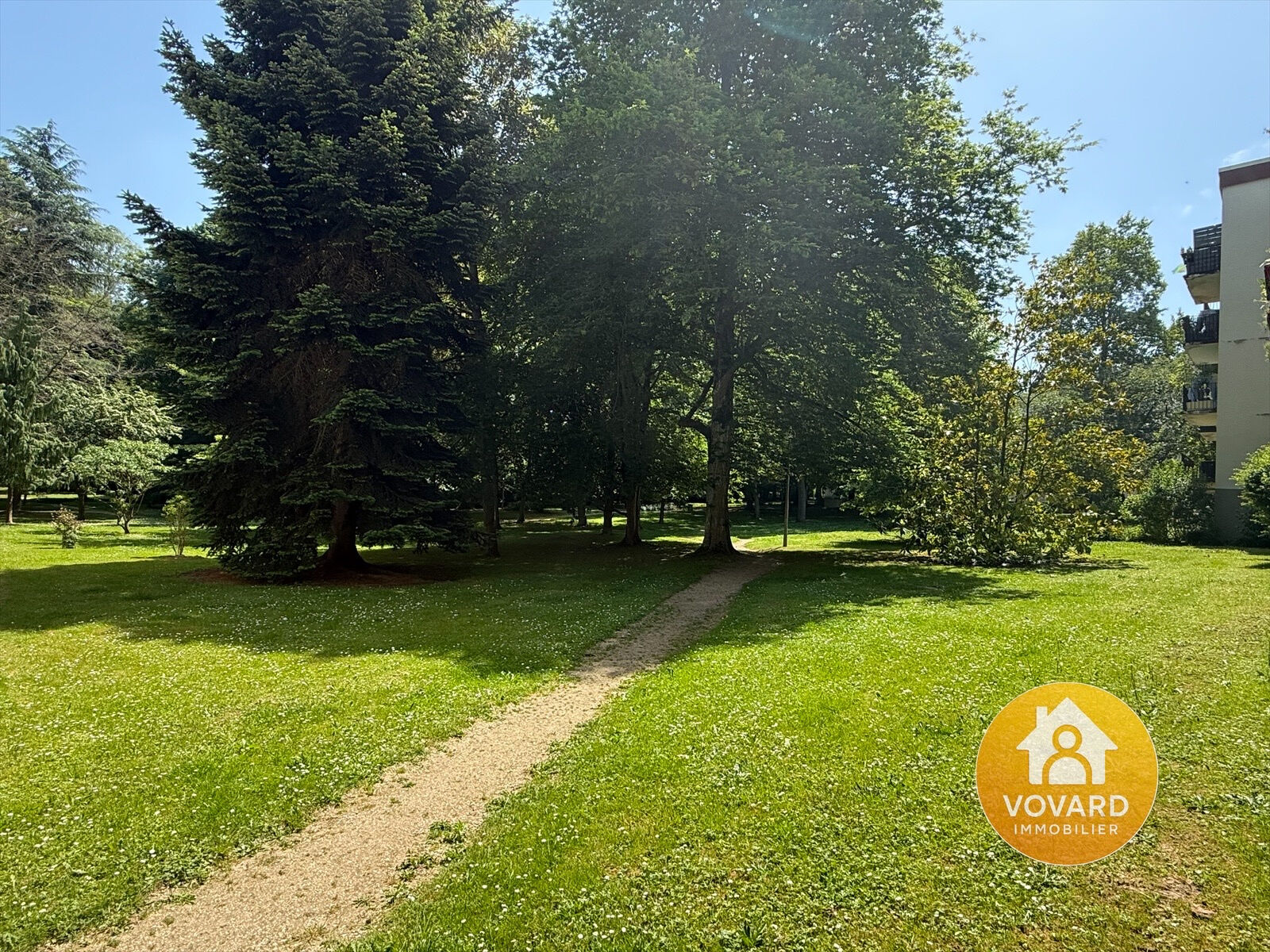 Photo 2 — VOVARD IMMOBILIER